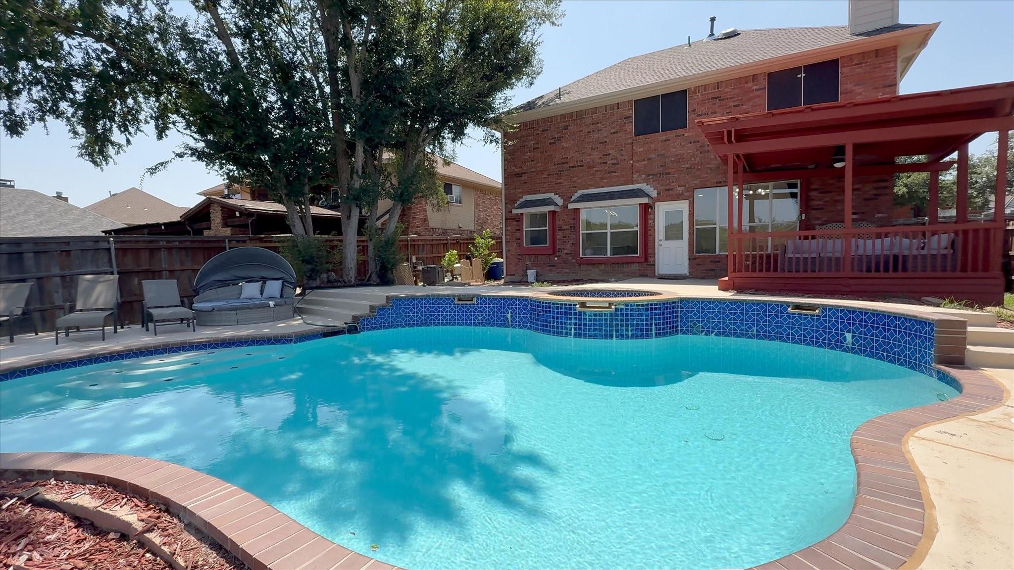 main property photo 23