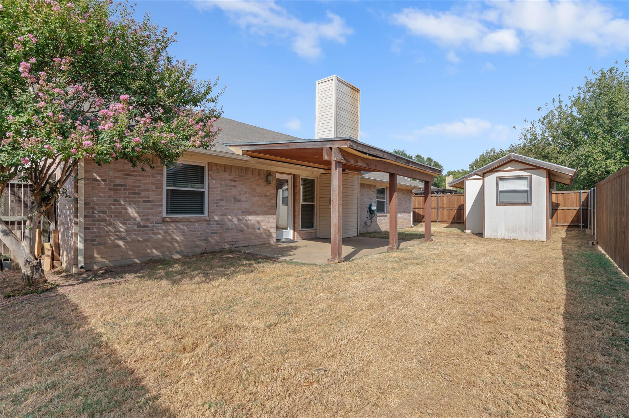 main property photo 22