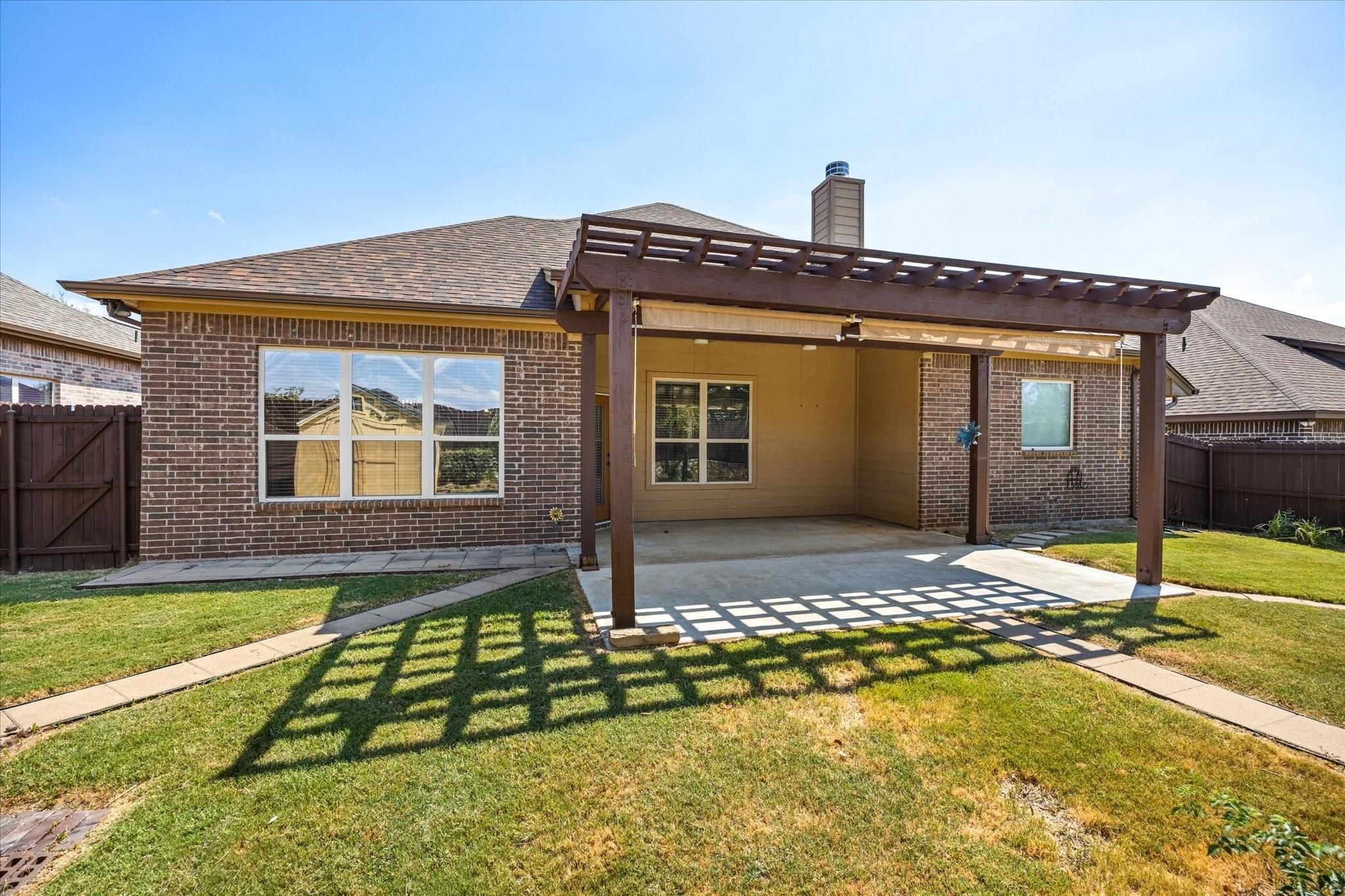 main property photo 30