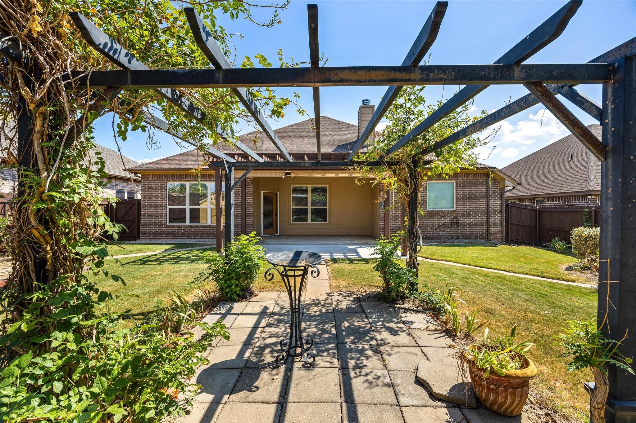 main property photo 32