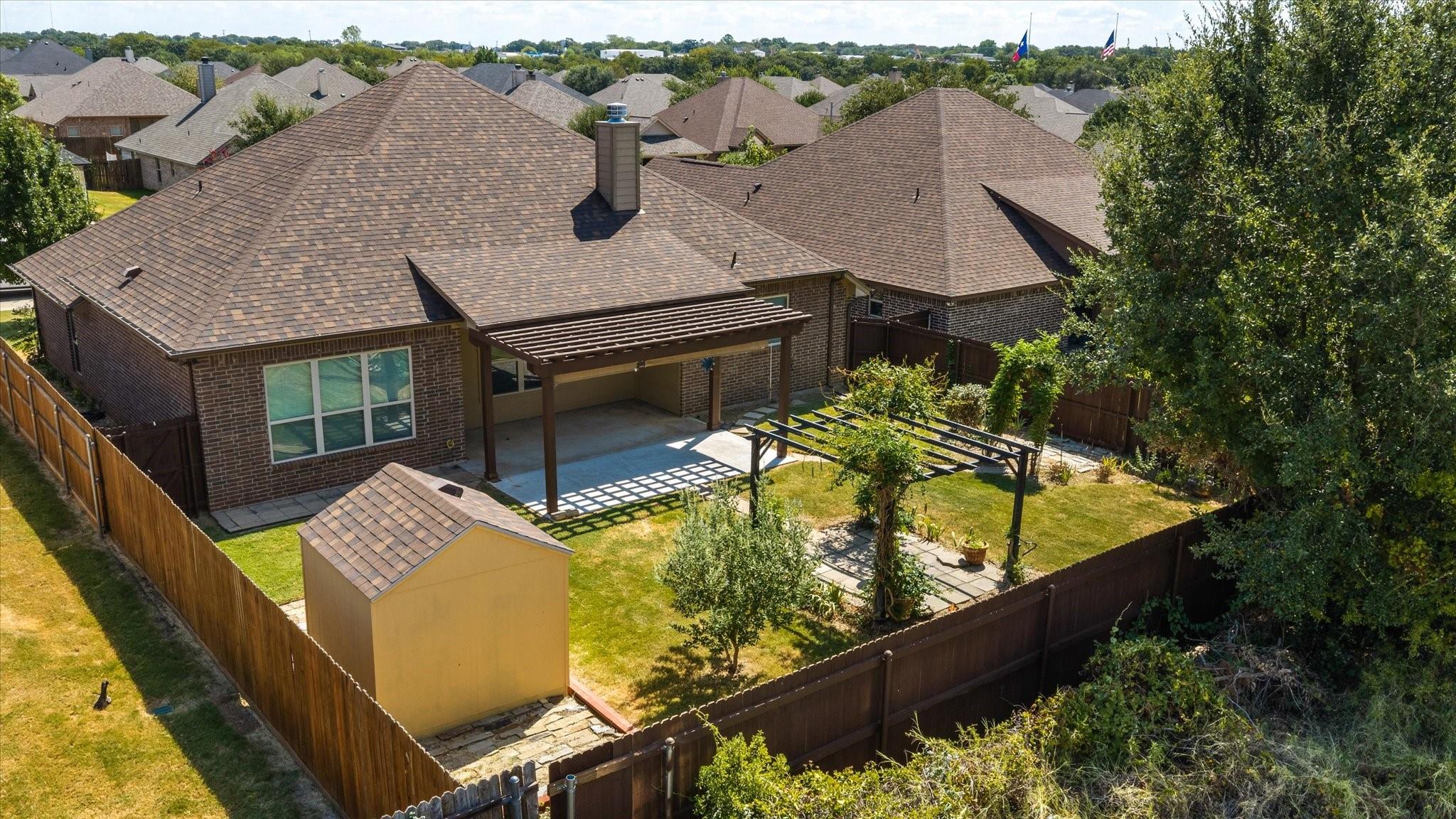 main property photo 36