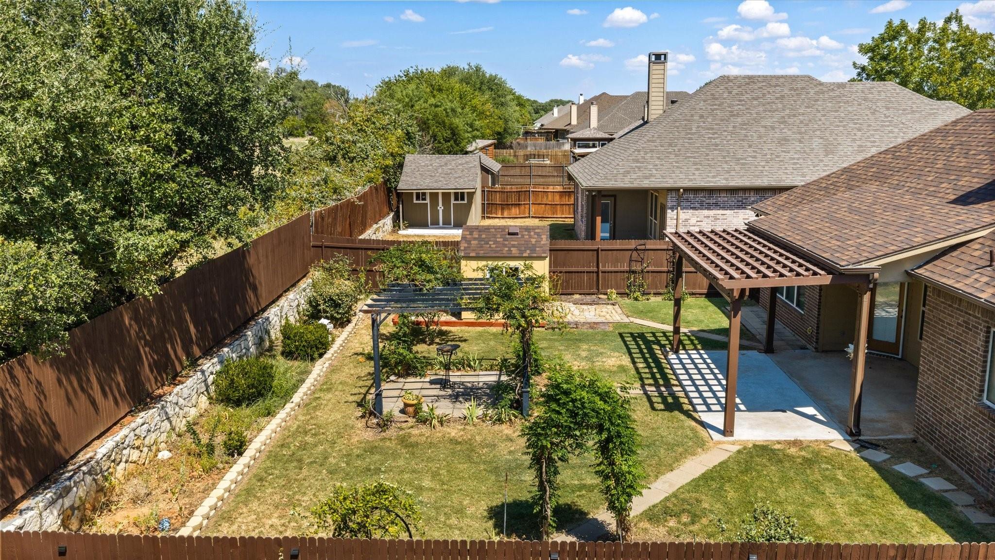 main property photo 37