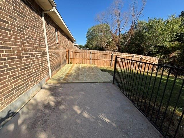main property photo 36