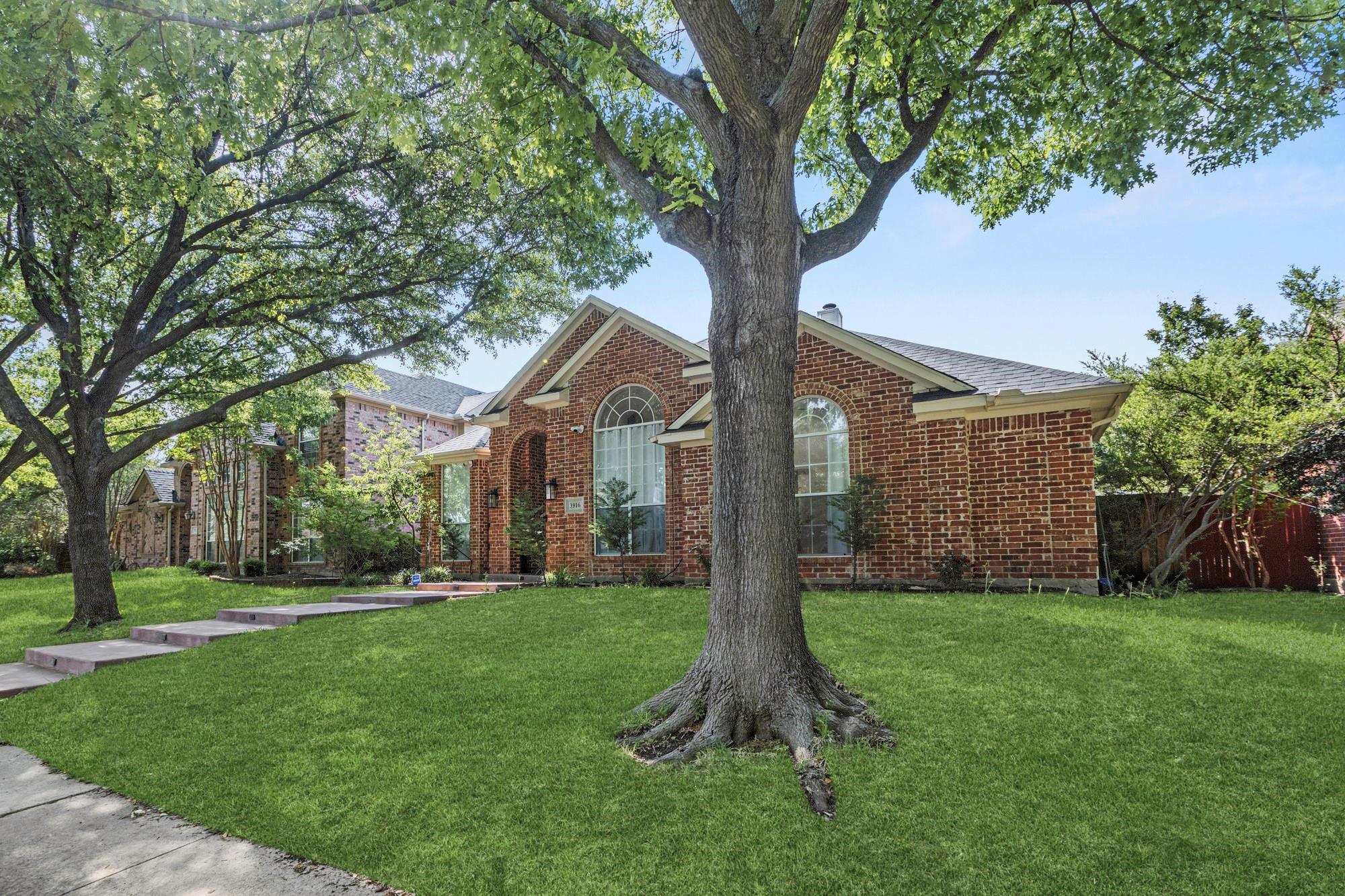 main property photo 2