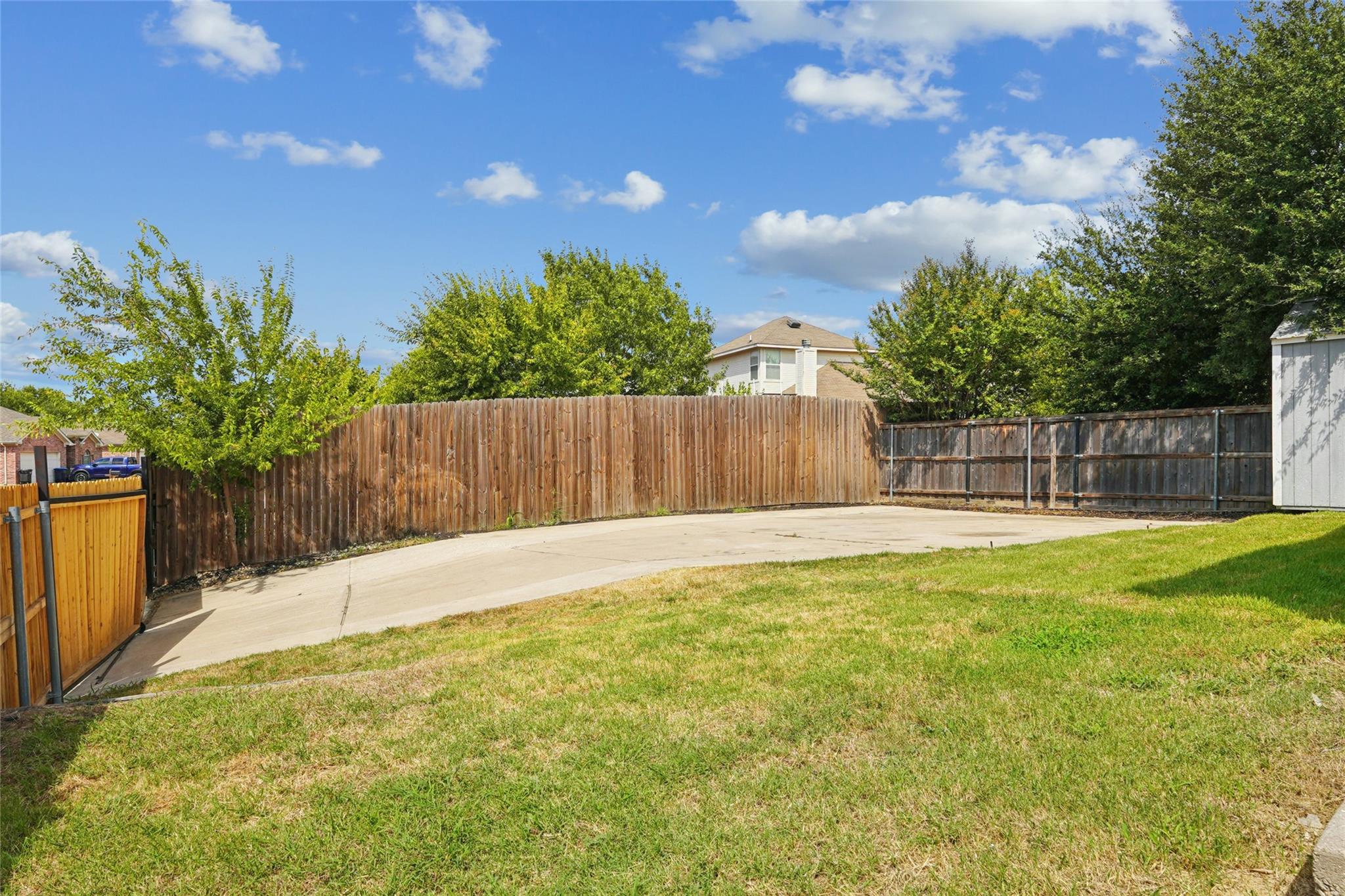 main property photo 34