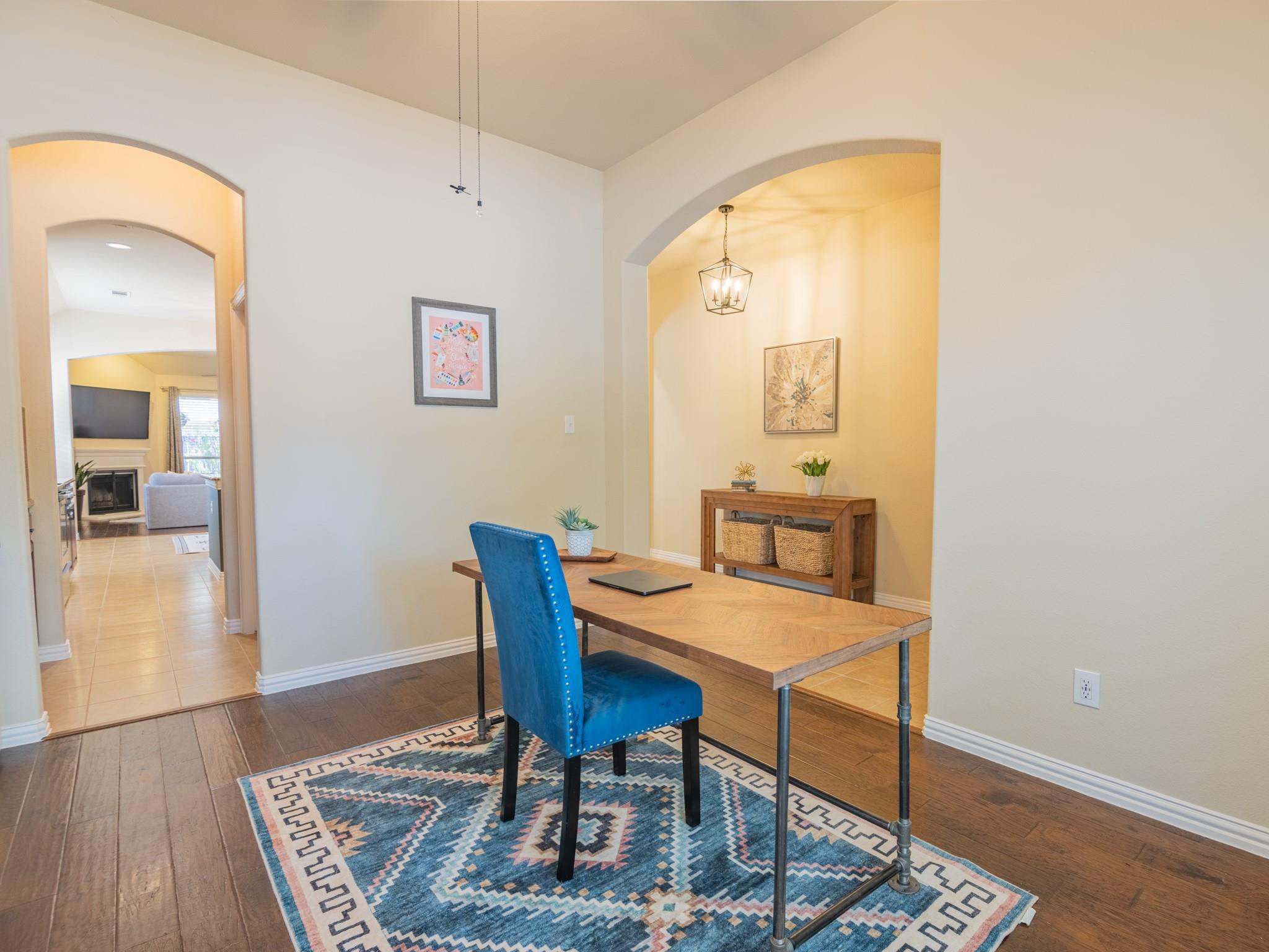 main property photo 4