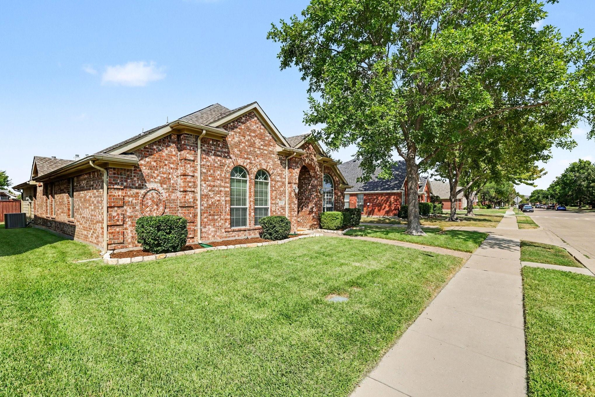 main property photo 19