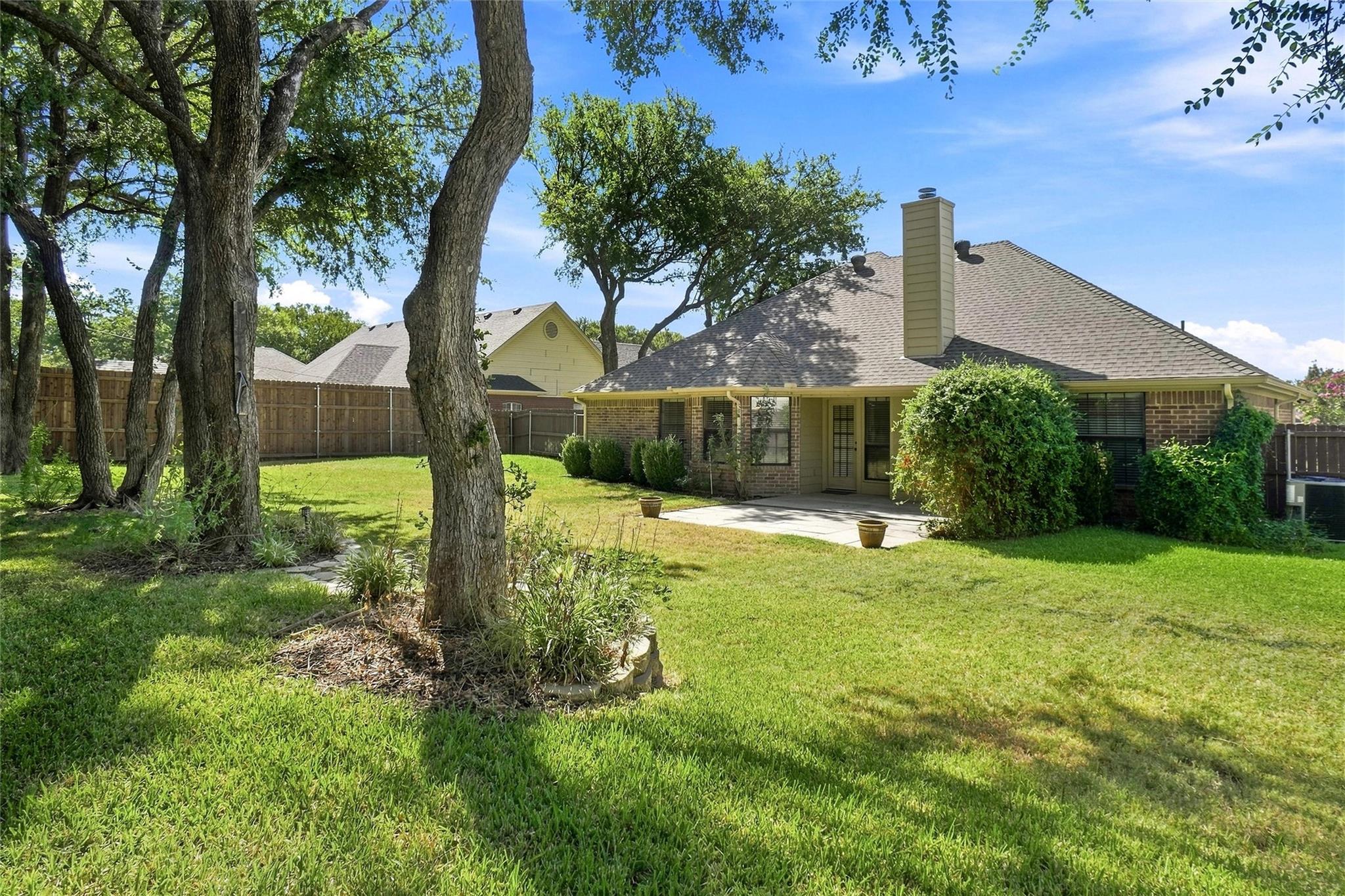 main property photo 23