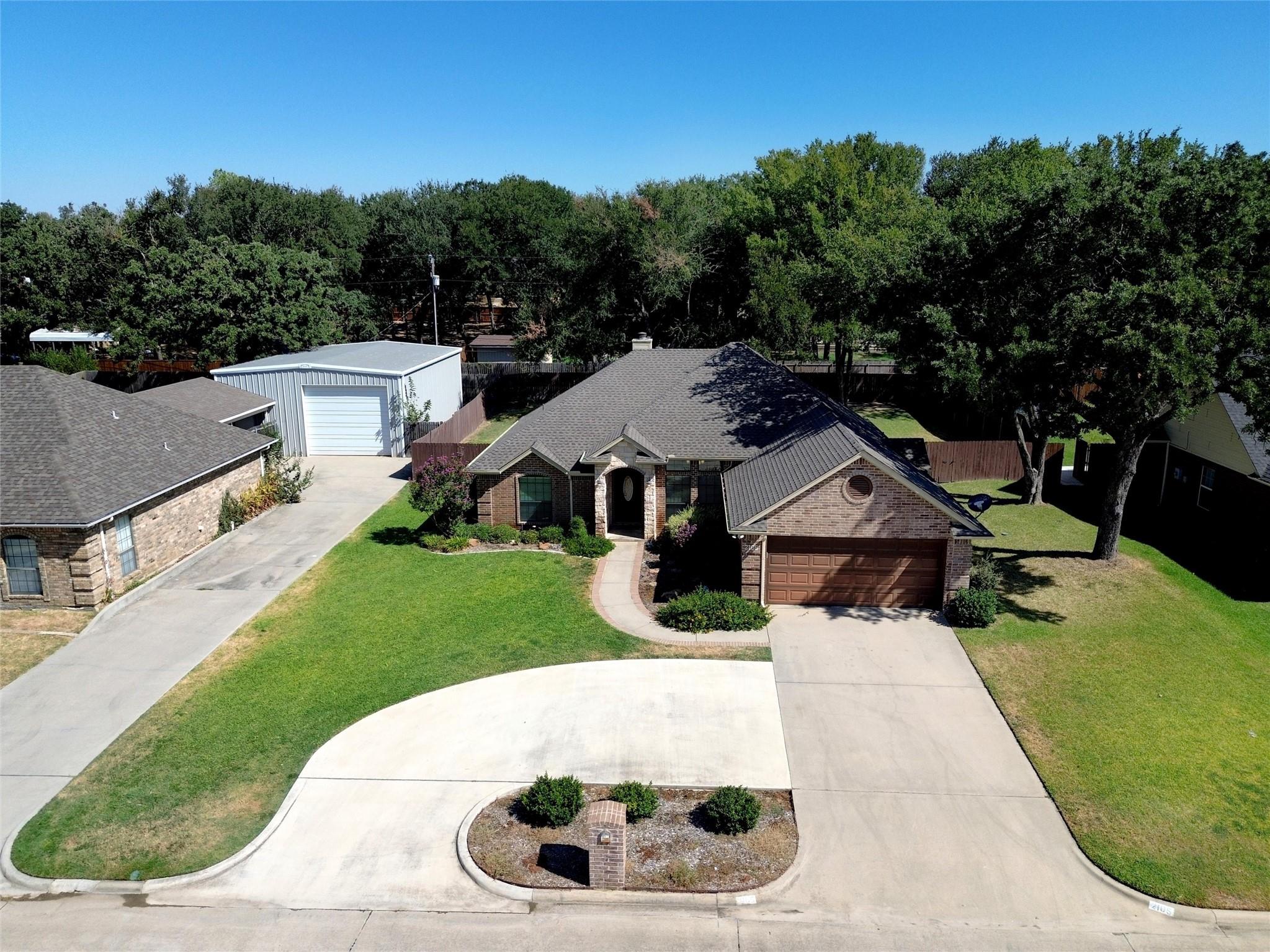 main property photo 25