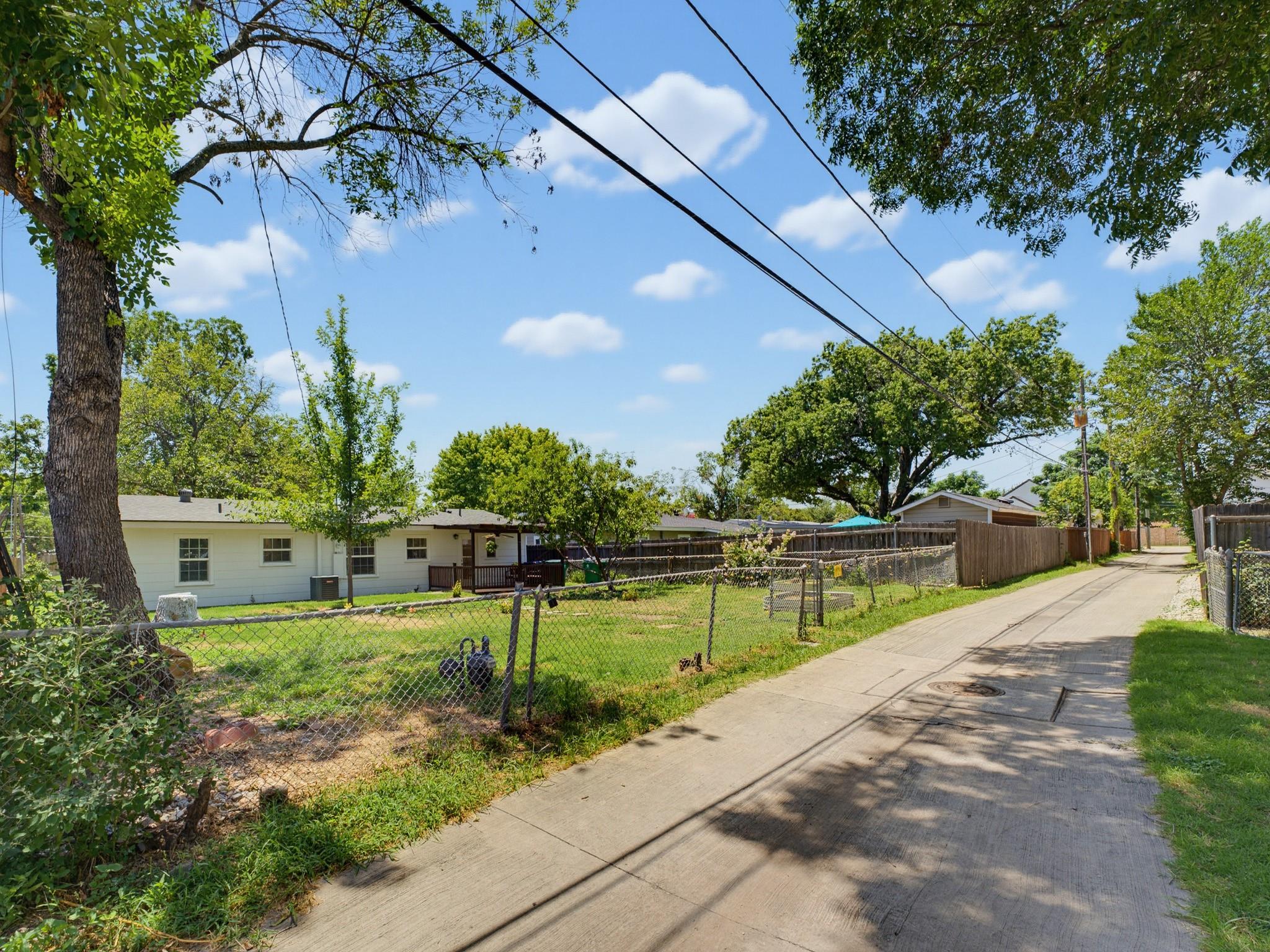 main property photo 27