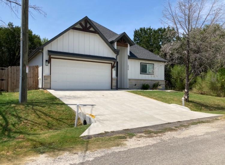 main property photo 4