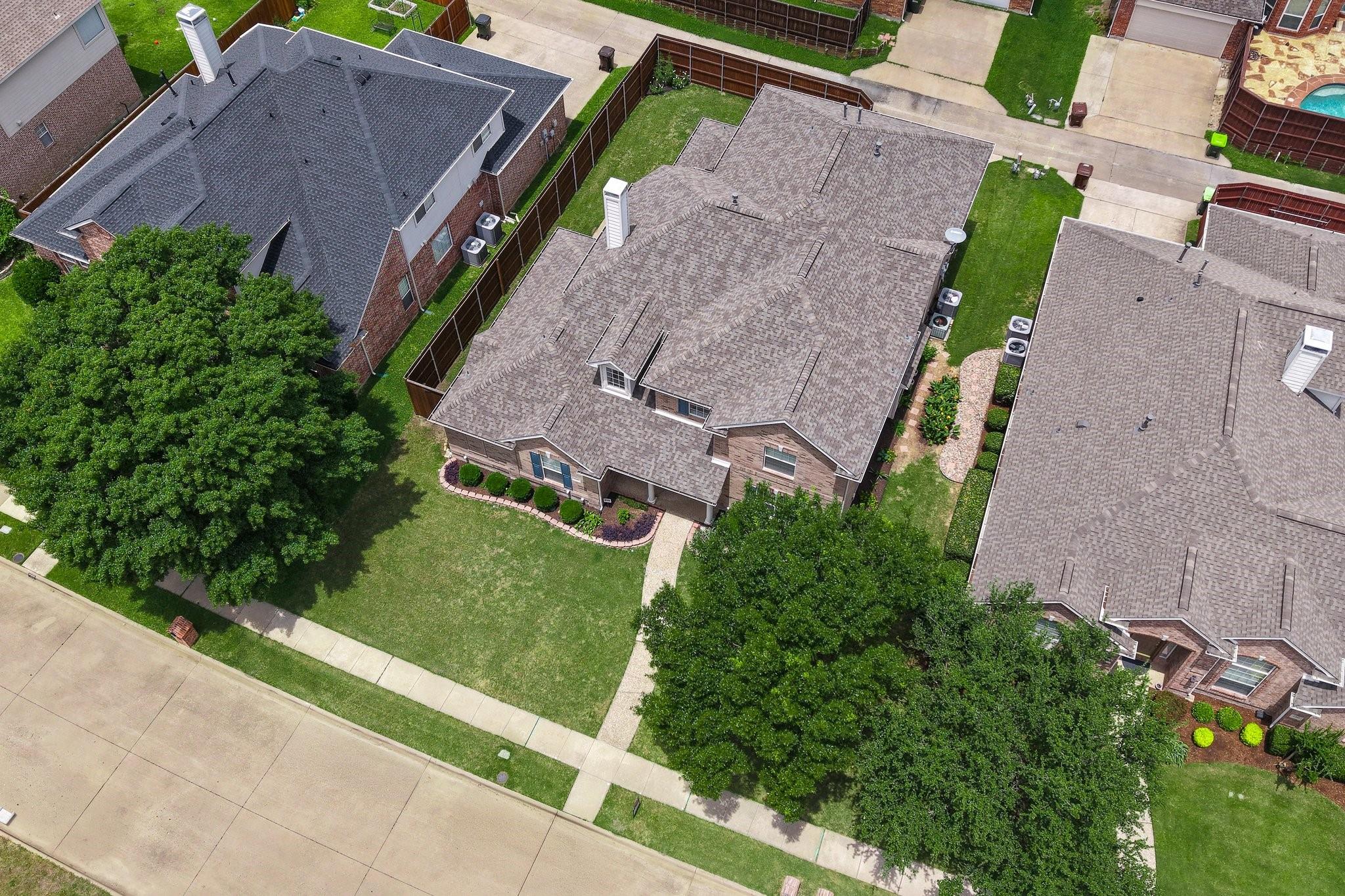 main property photo 37