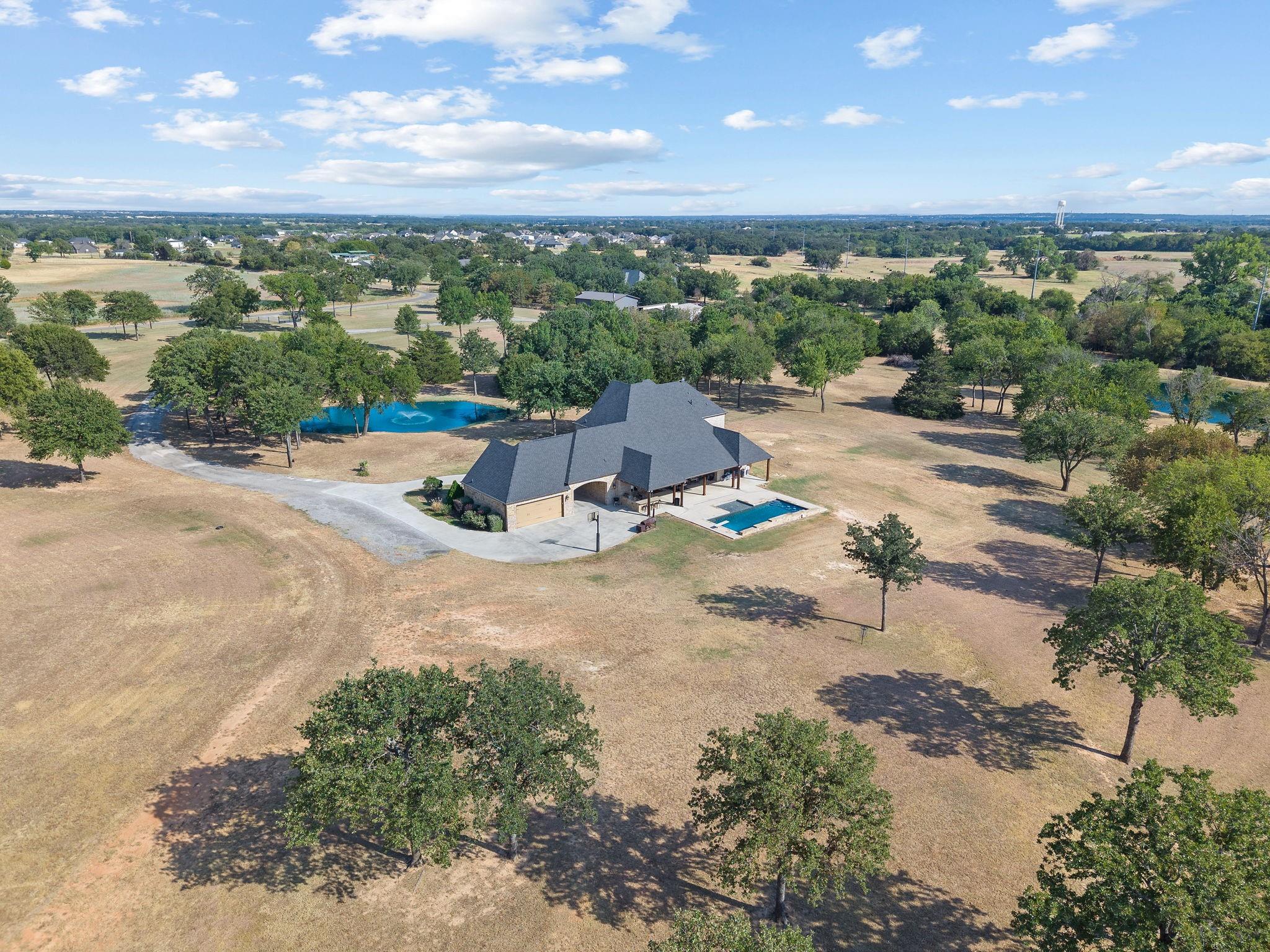 main property photo 36