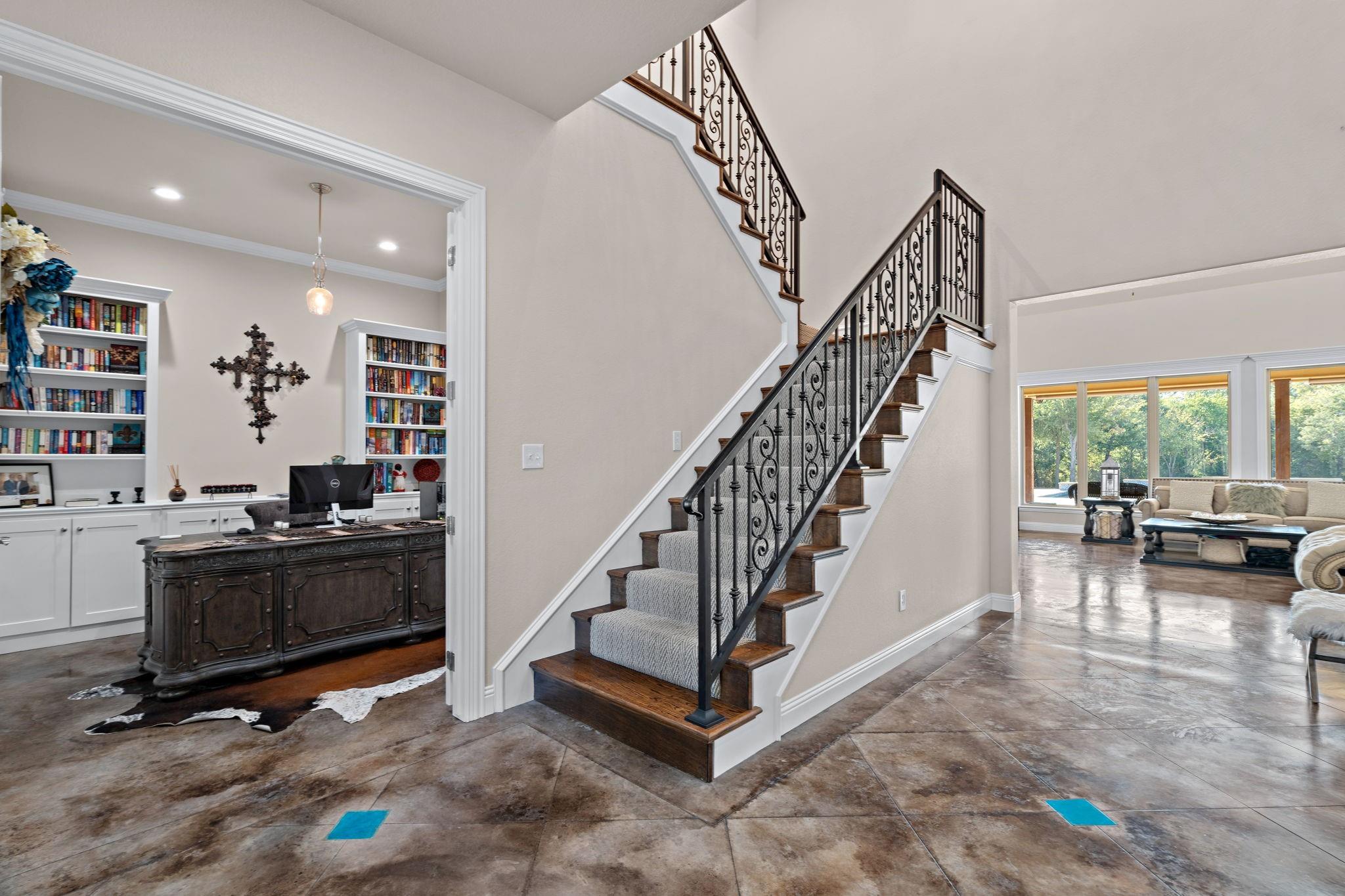 main property photo 7