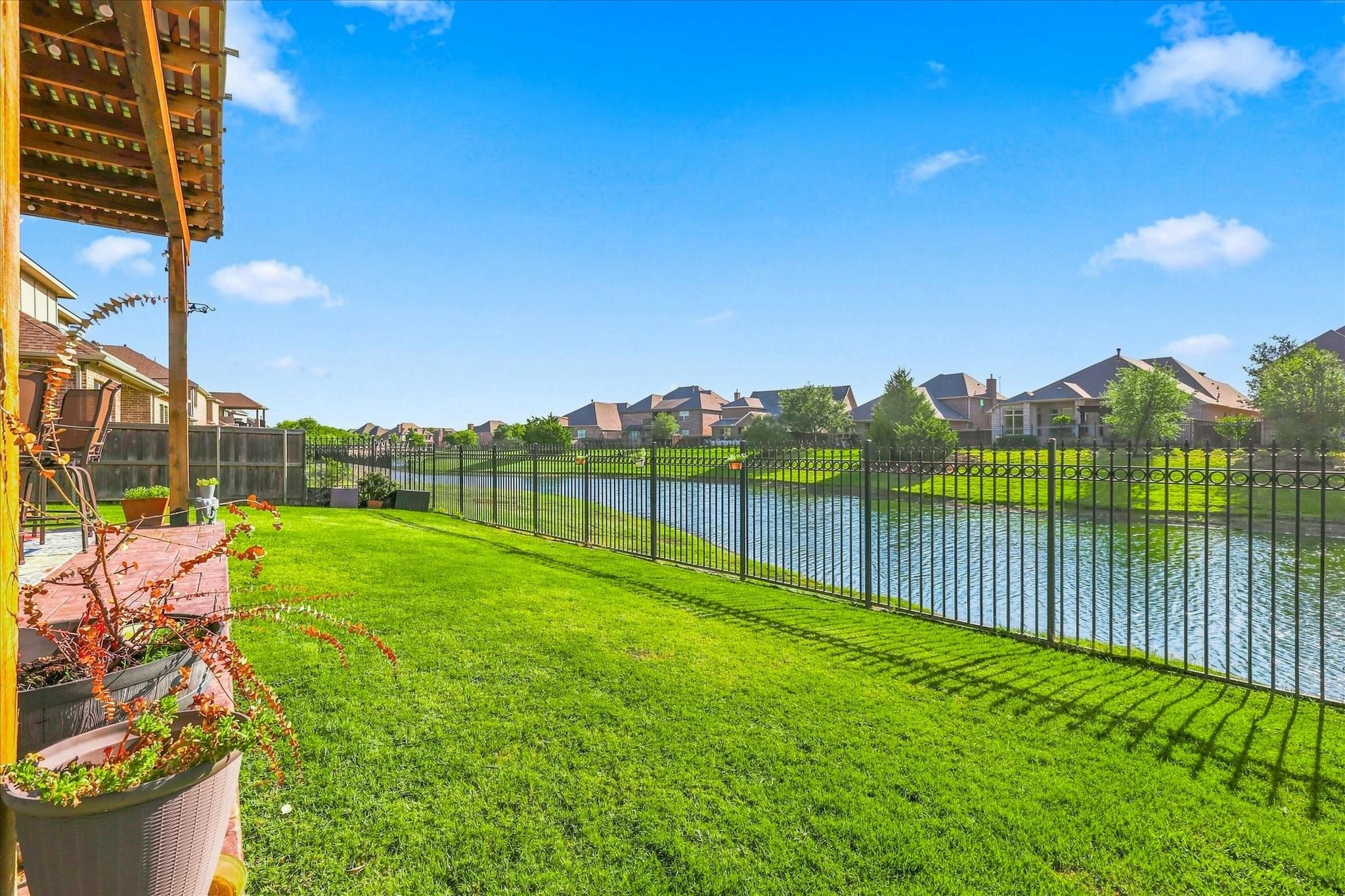 main property photo 23