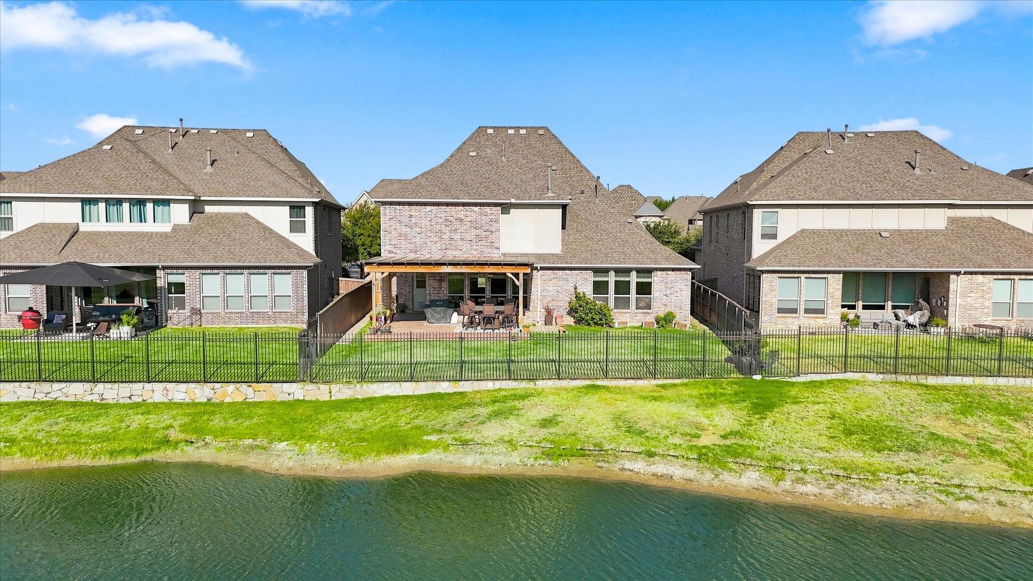 main property photo 29