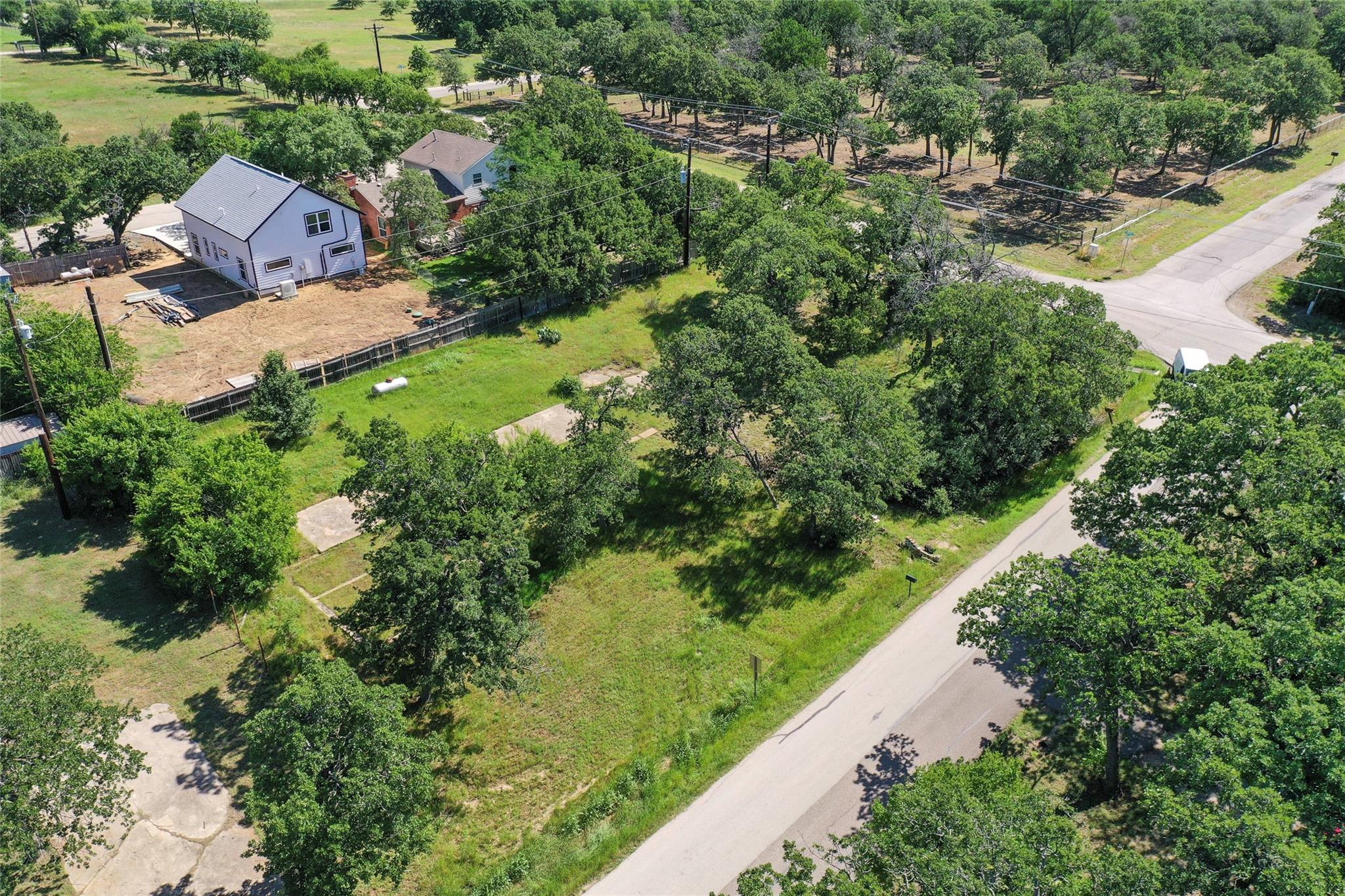 main property photo 17