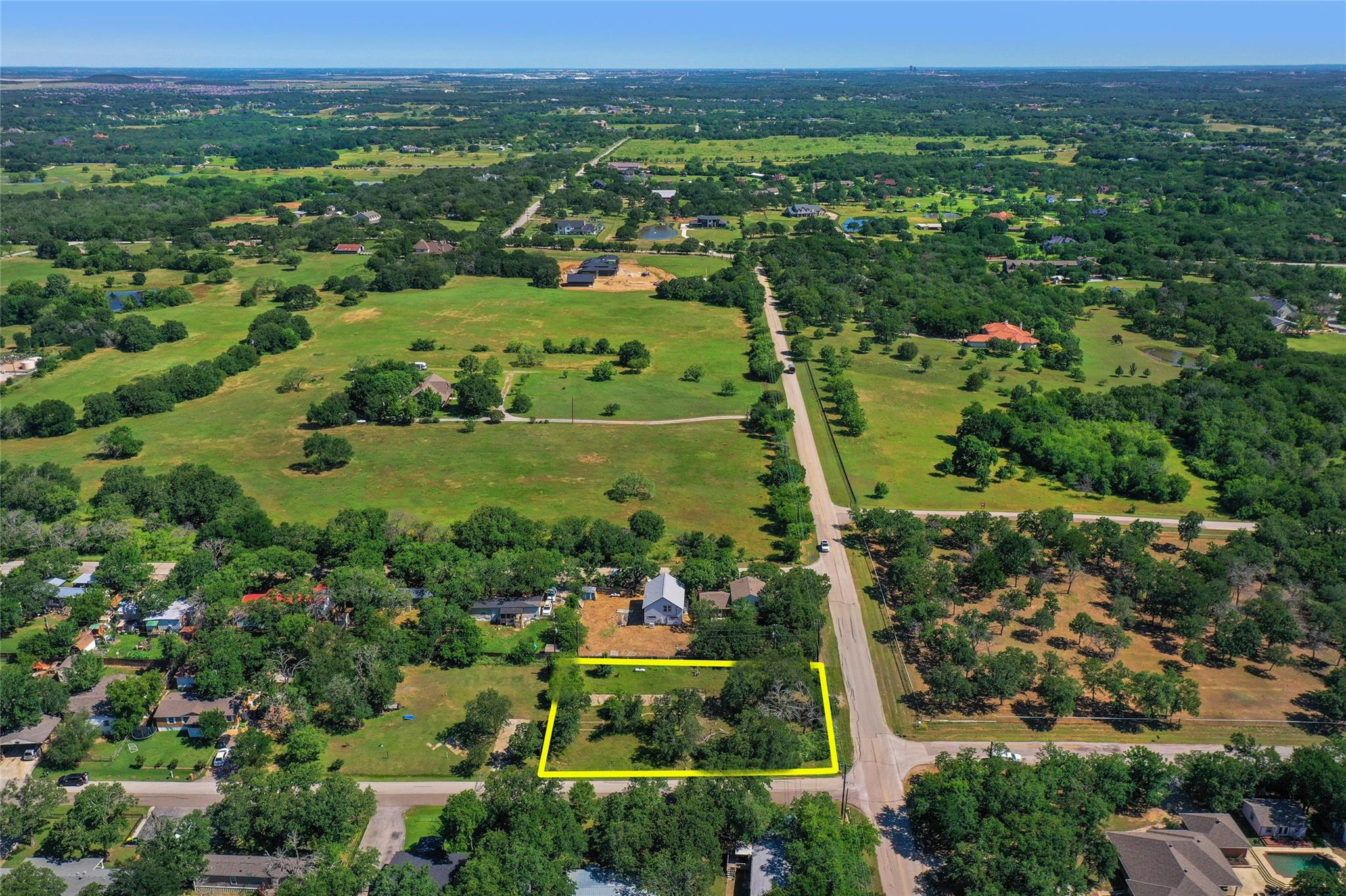 main property photo 28