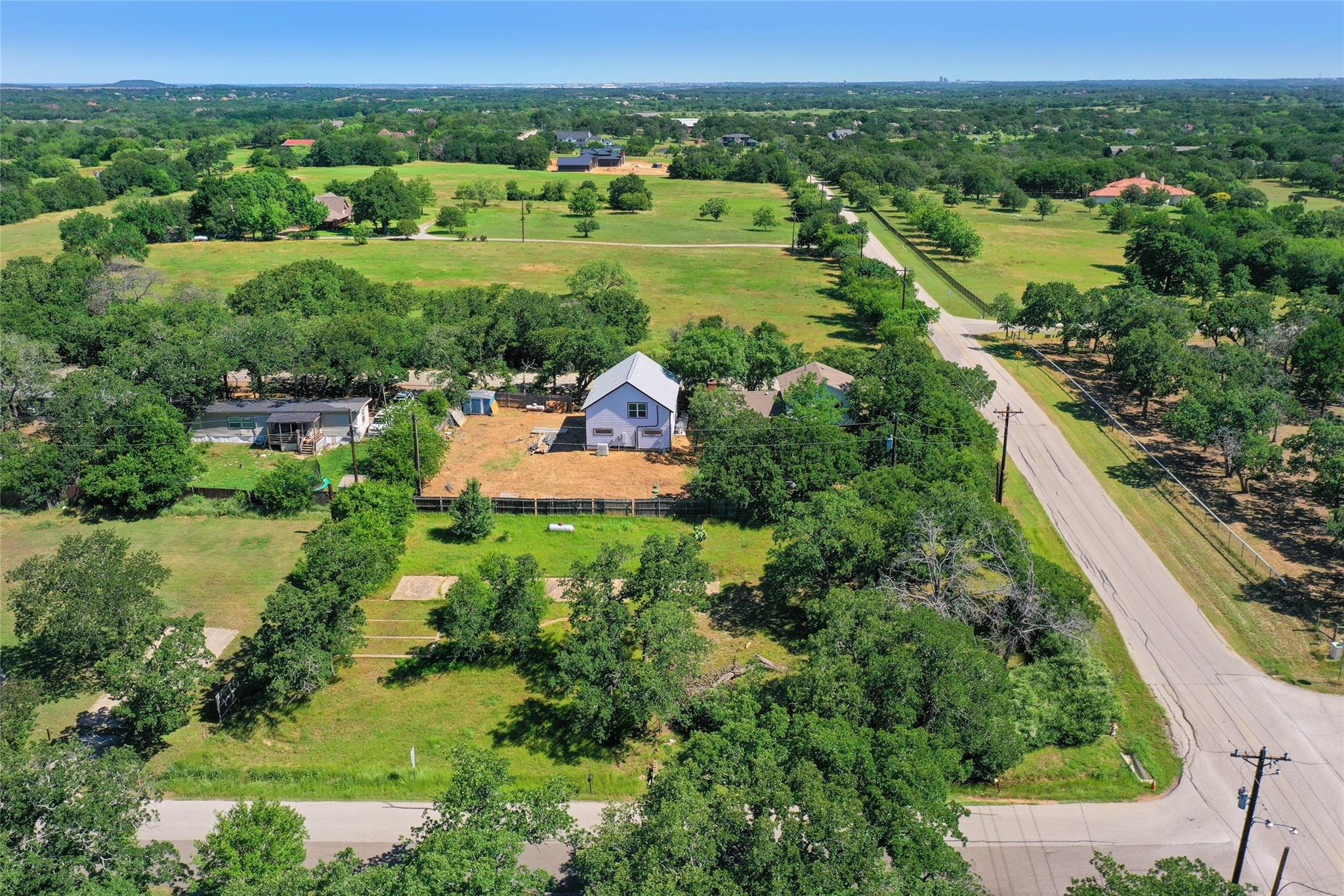 main property photo 36