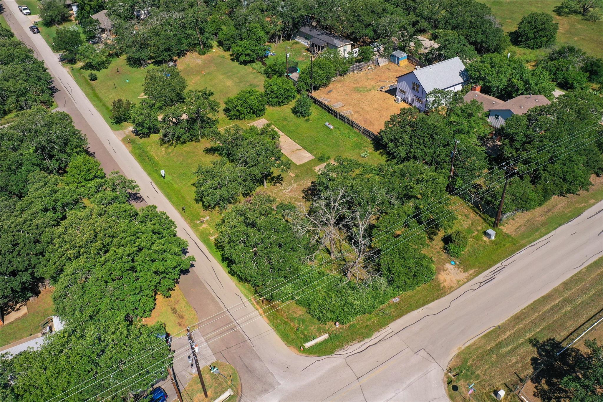 main property photo 38
