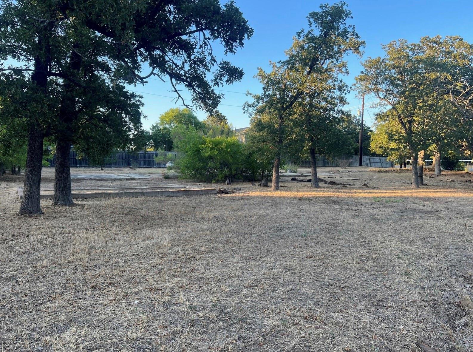 main property photo 9