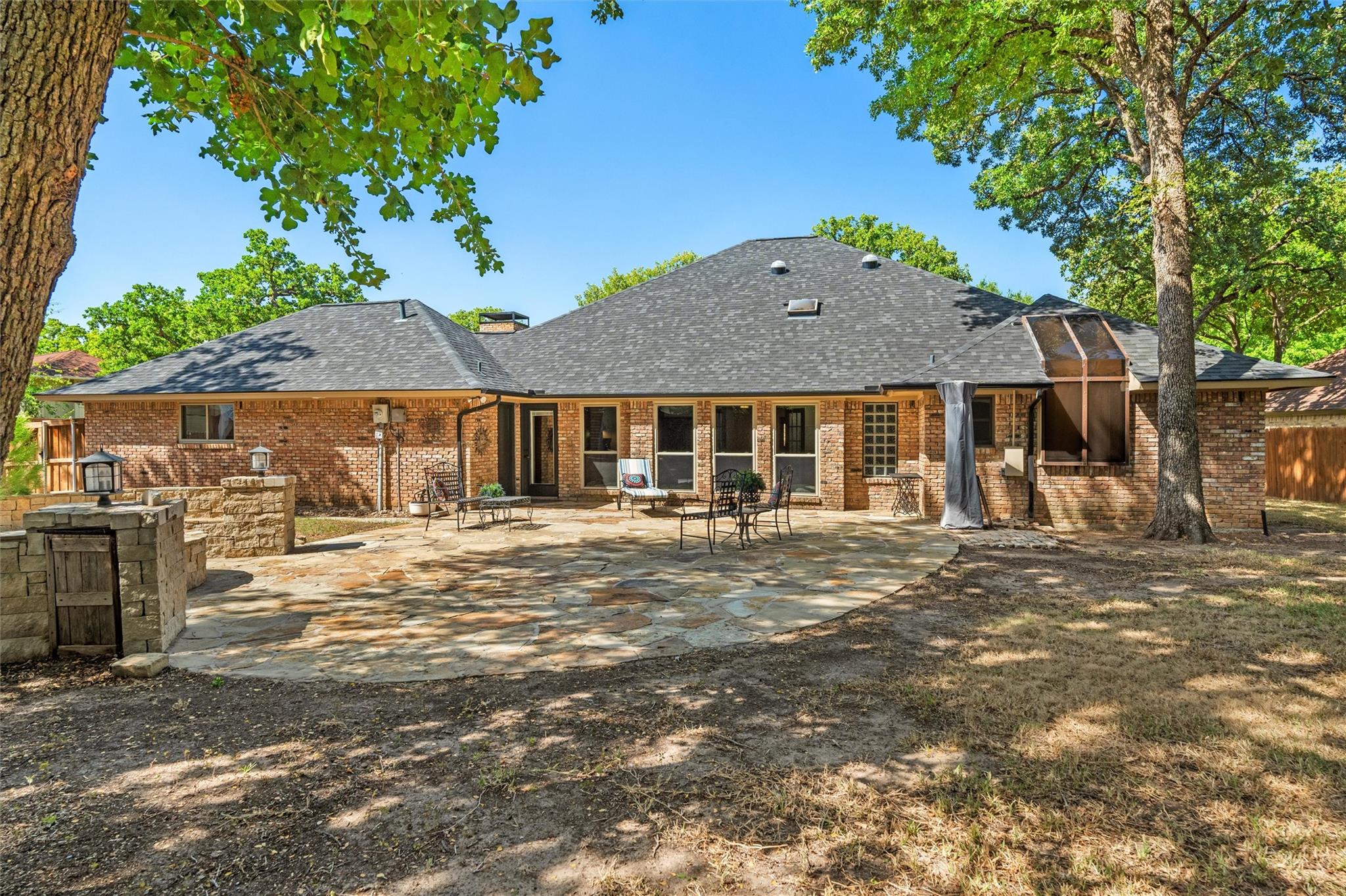 main property photo 31