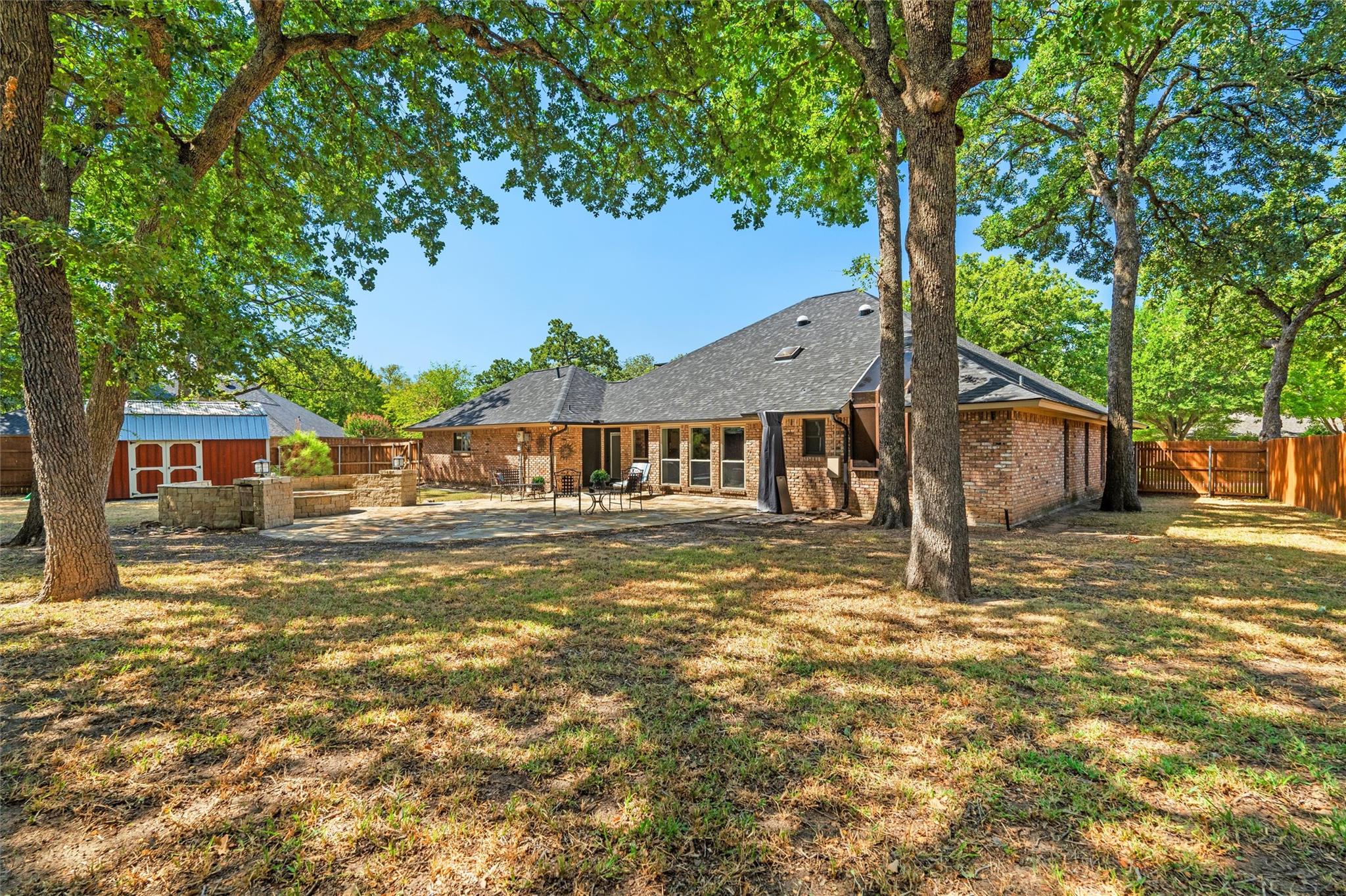 main property photo 39