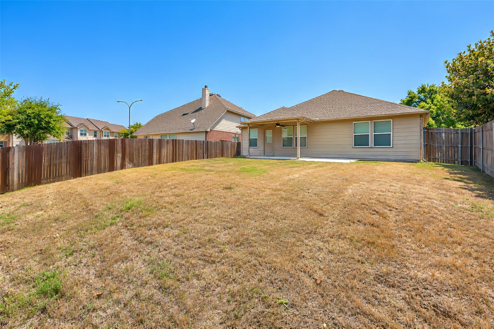 main property photo 35