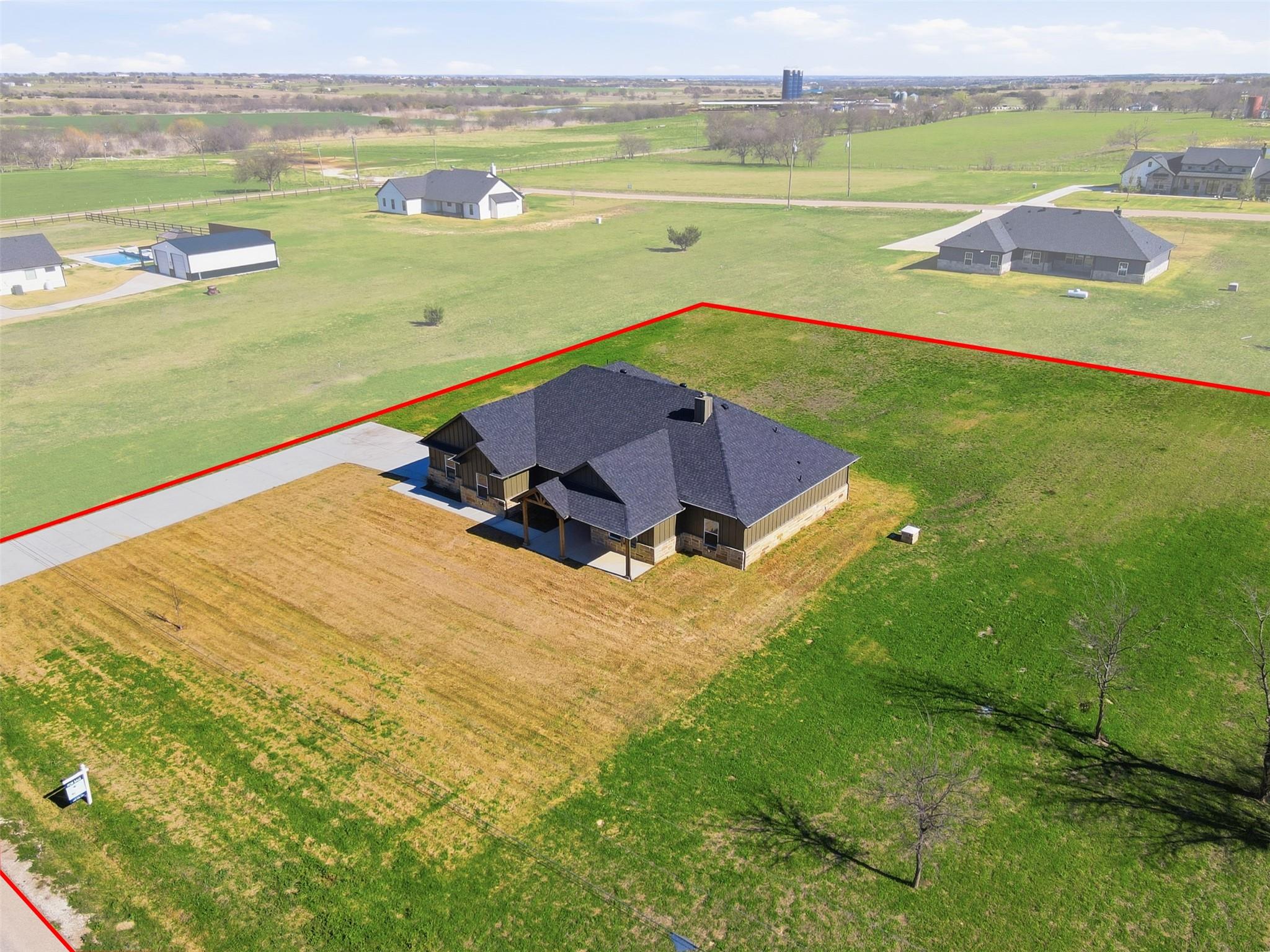 main property photo 19