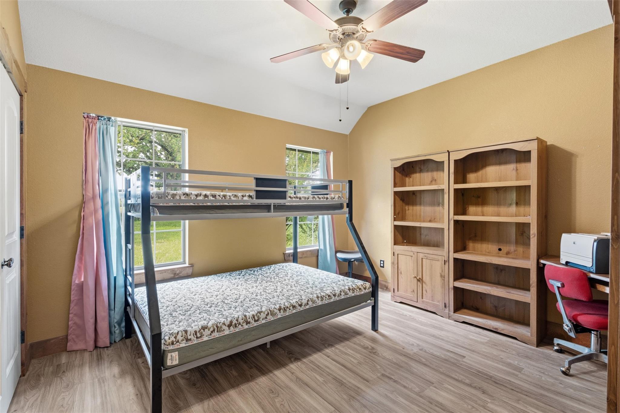 main property photo 21