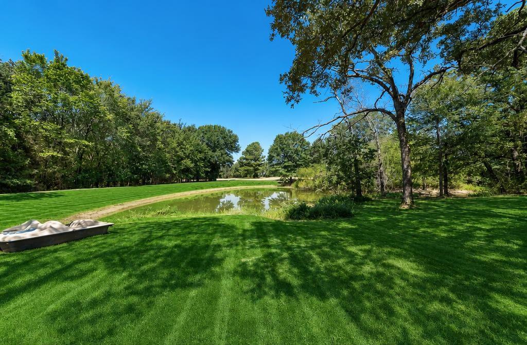 main property photo 15