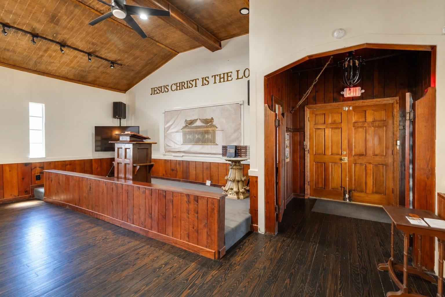 main property photo 8