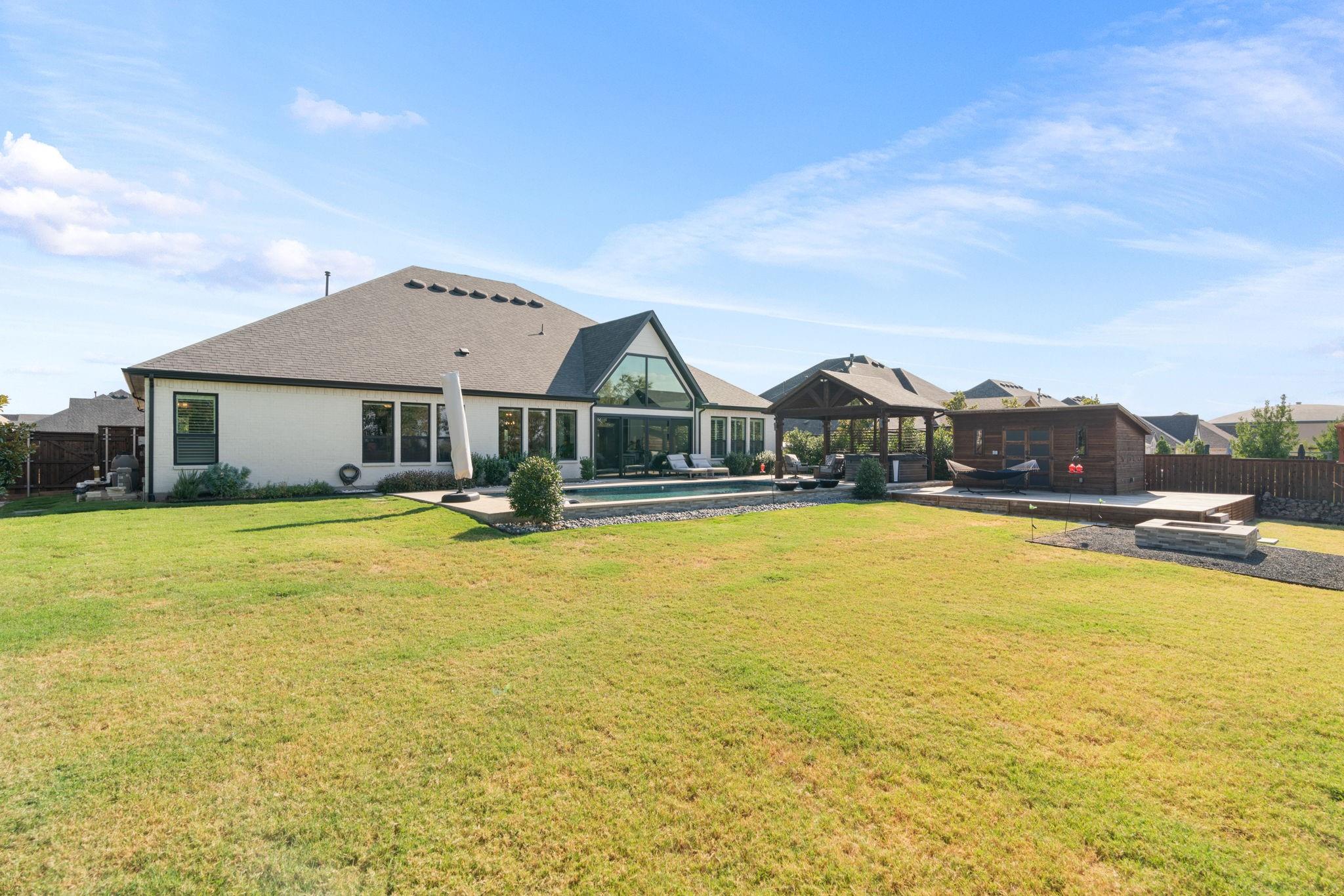 main property photo 33