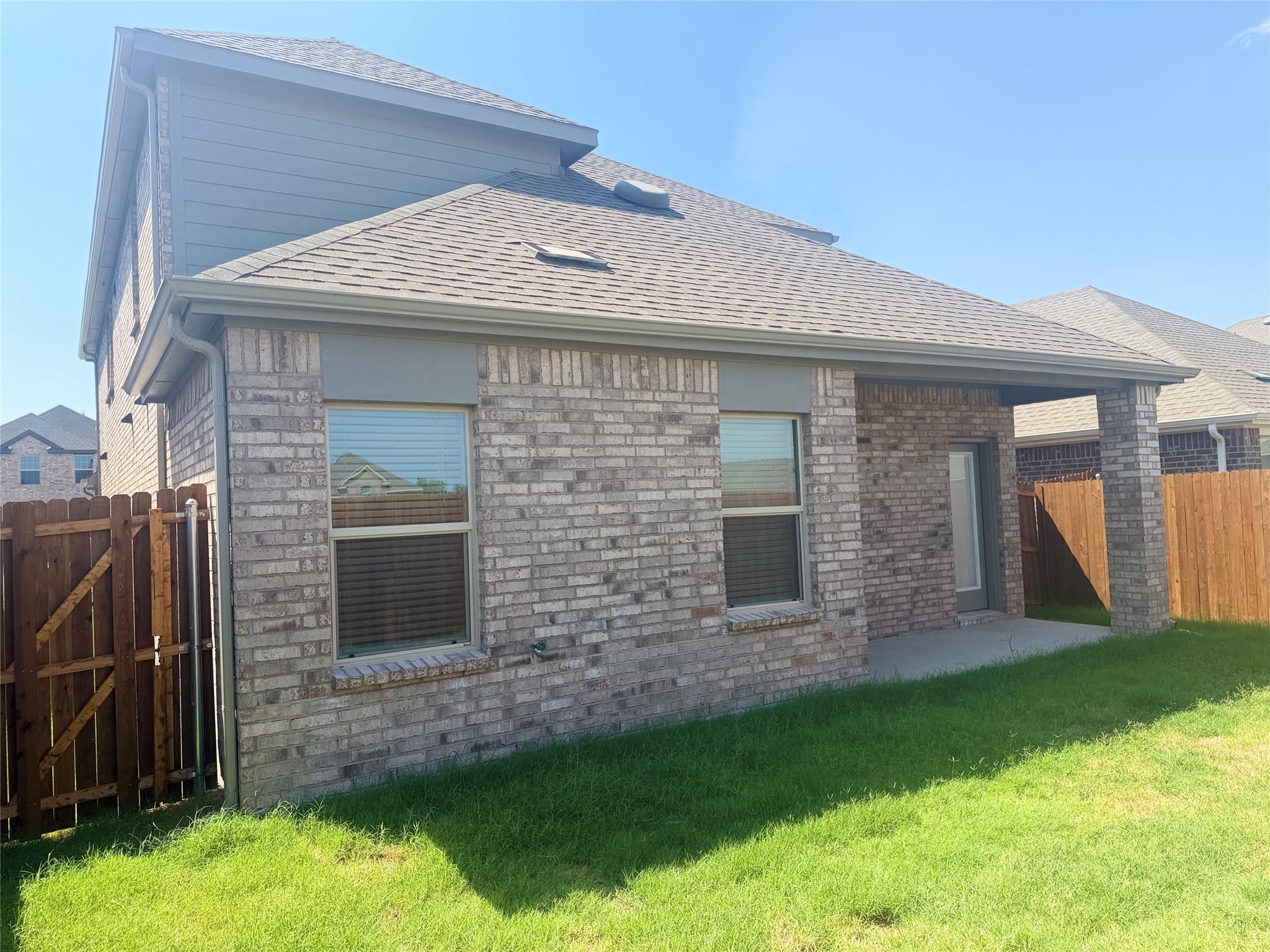 main property photo 17