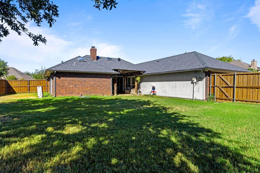 main property photo 23