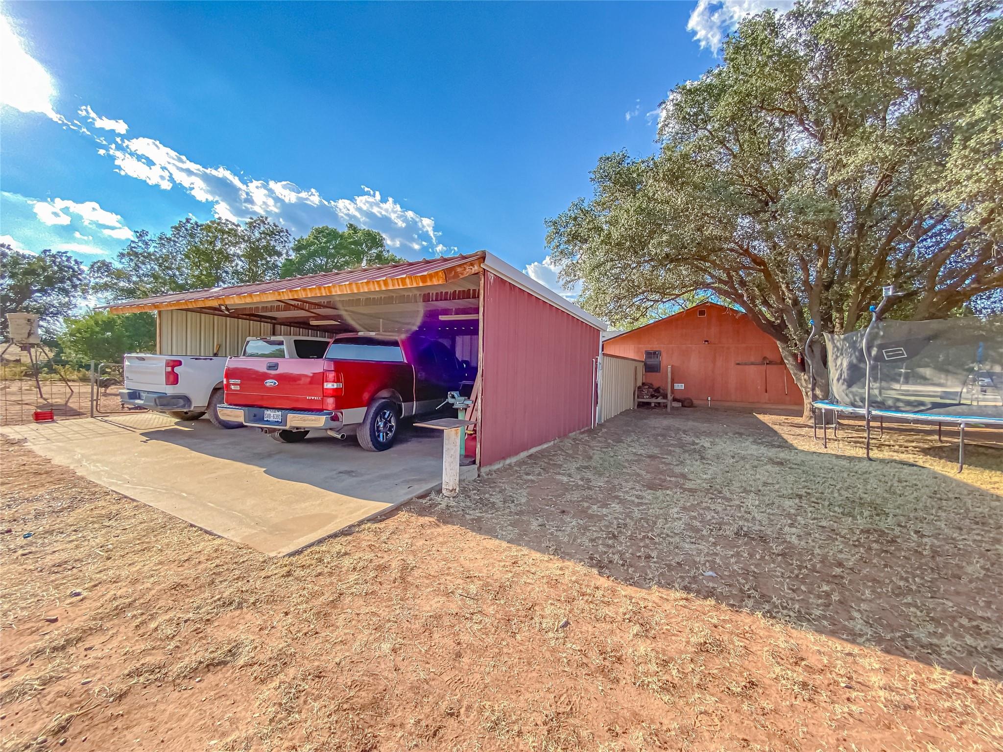 main property photo 36