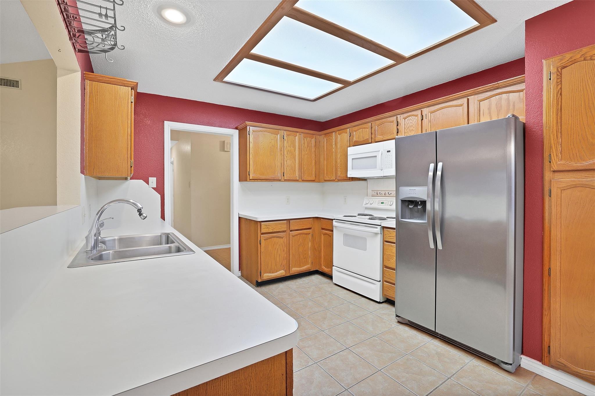 main property photo 13