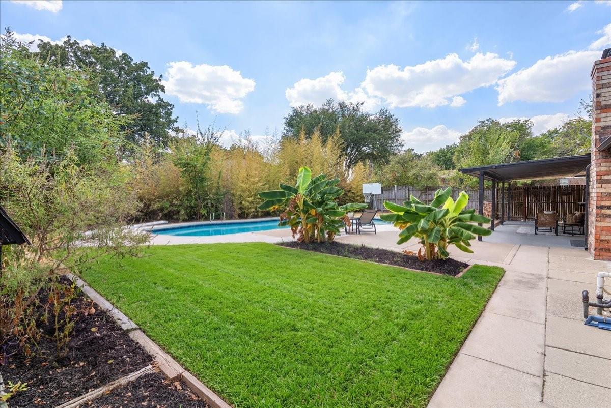 main property photo 32