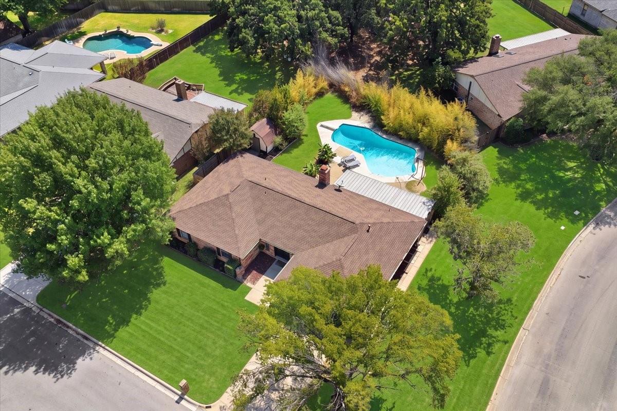 main property photo 34