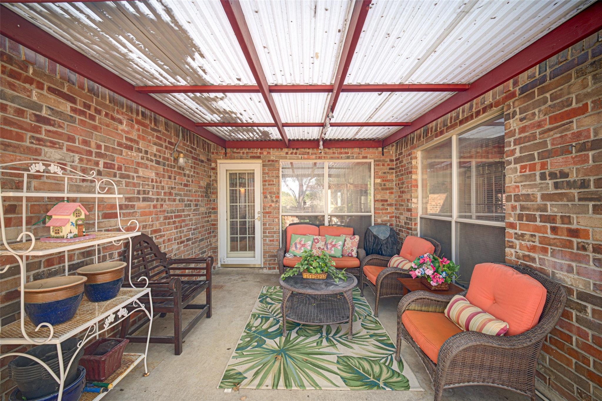main property photo 37