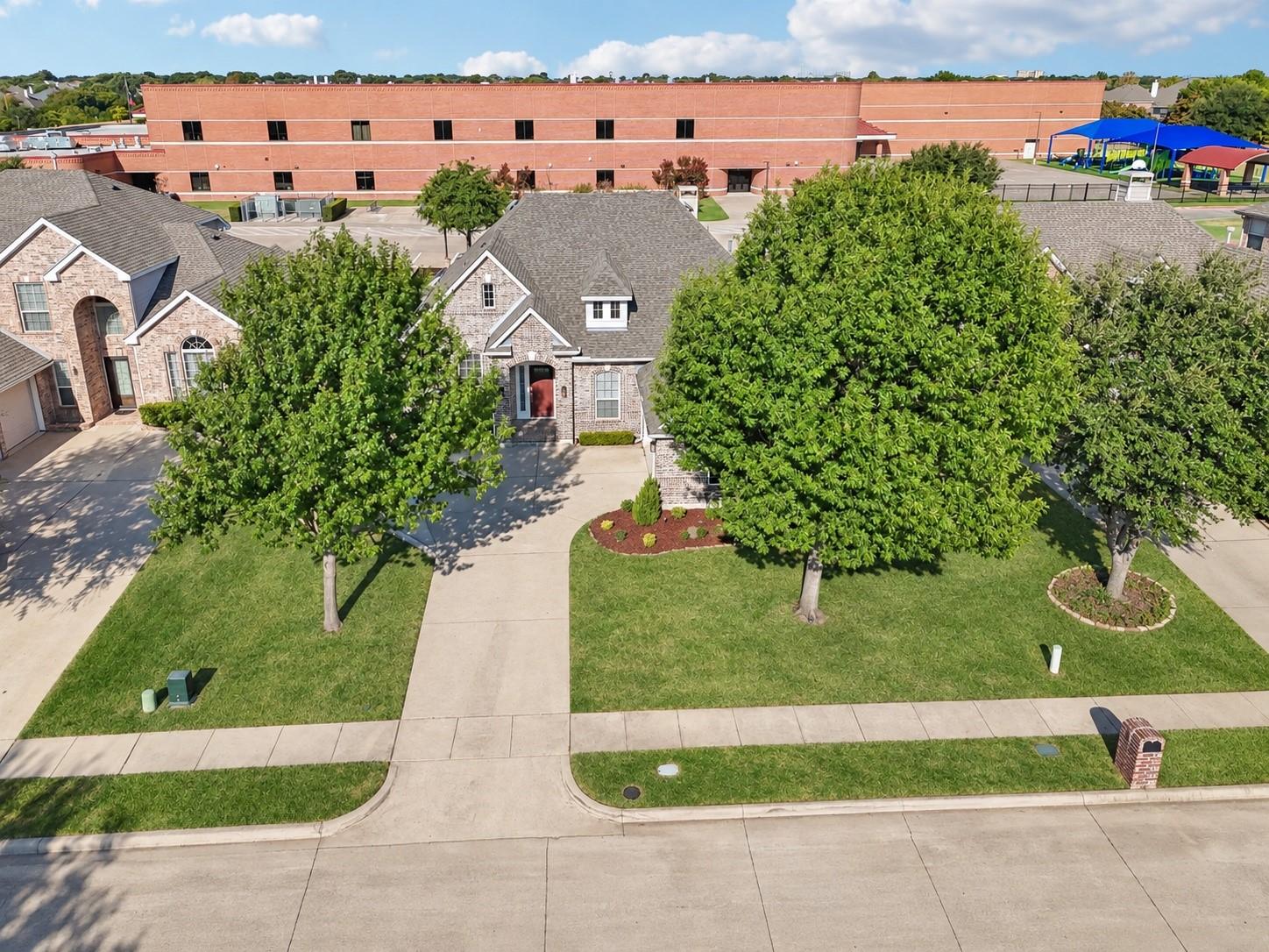 main property photo 29
