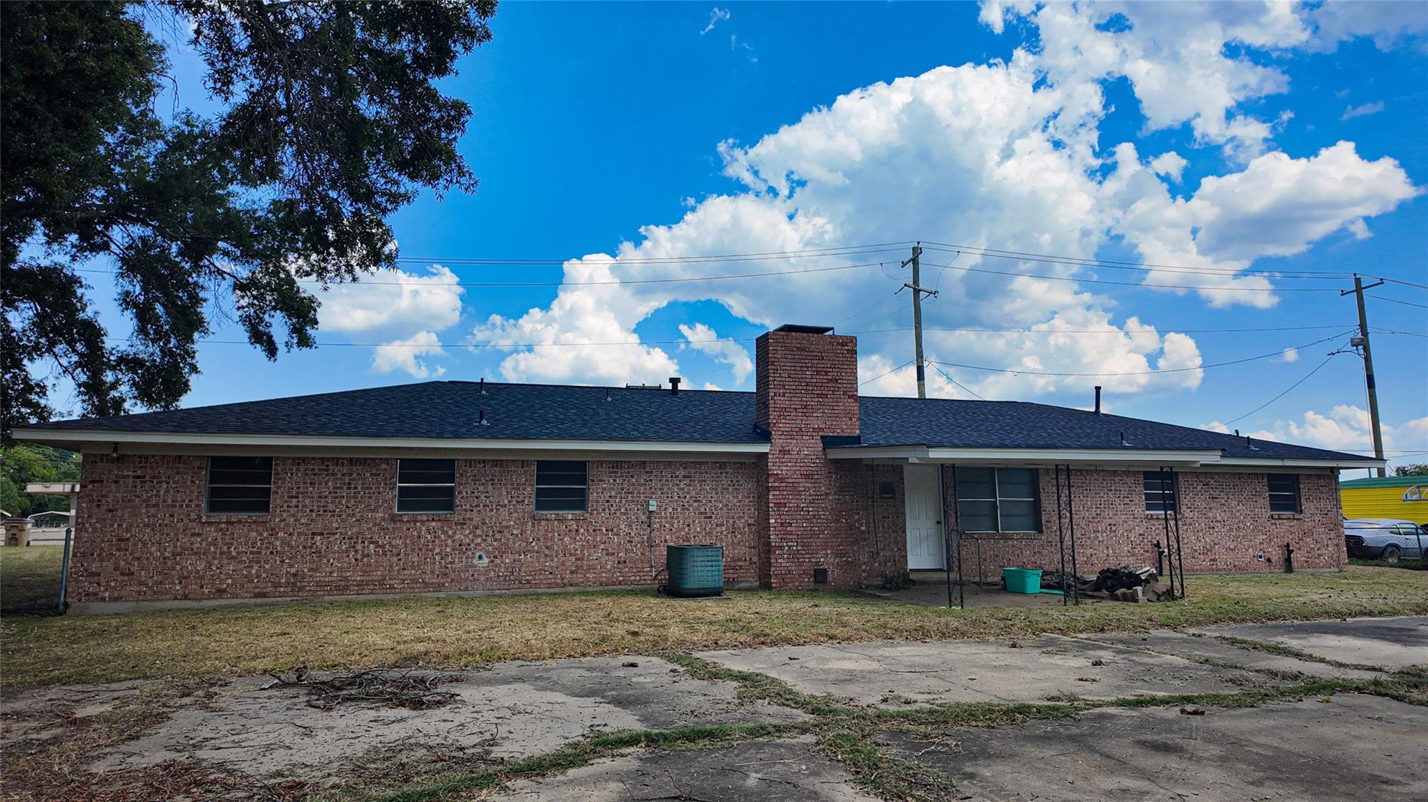 main property photo 17