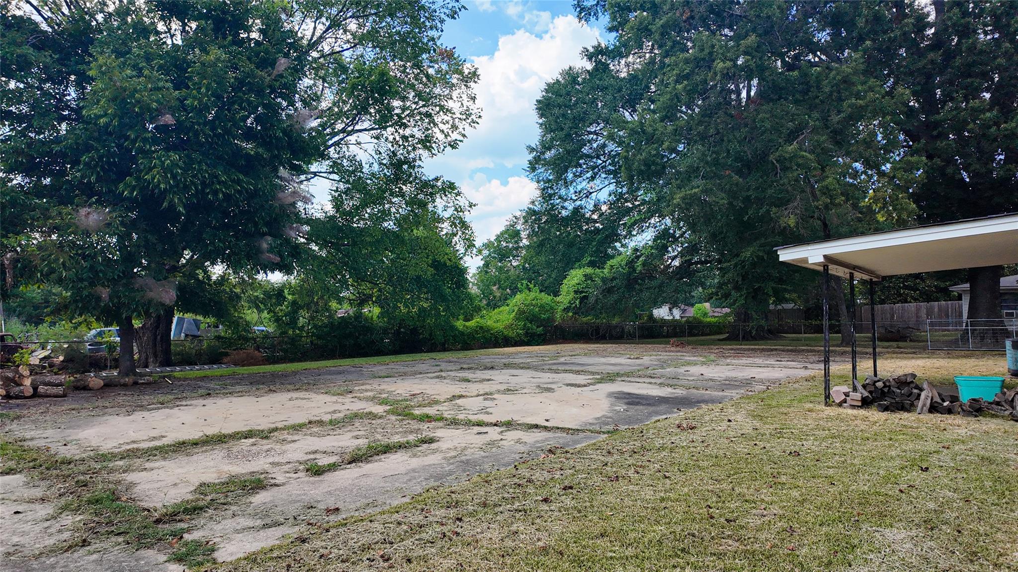 main property photo 18