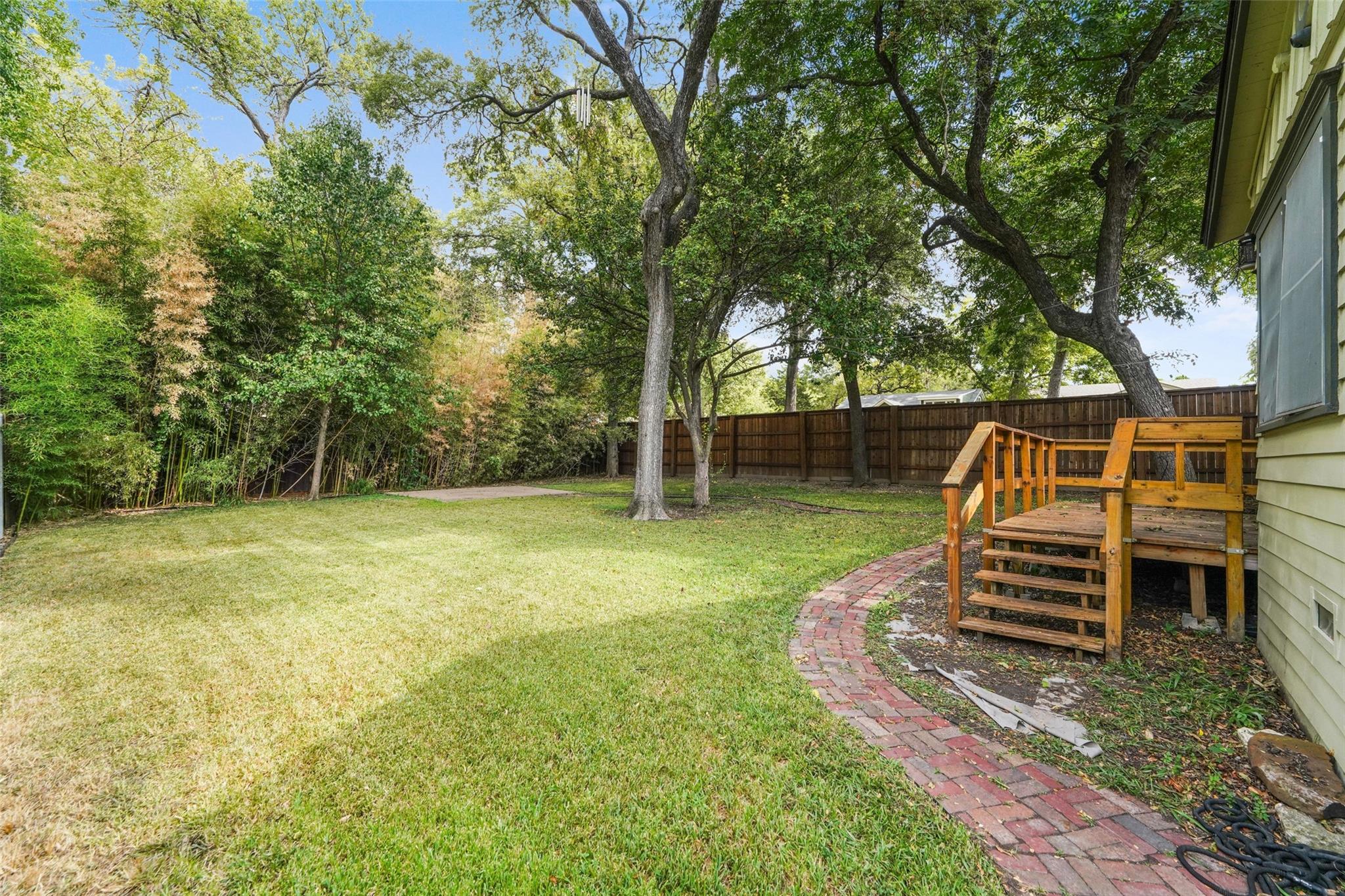 main property photo 25