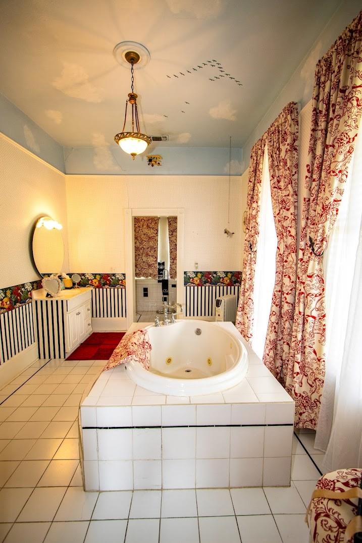 main property photo 16