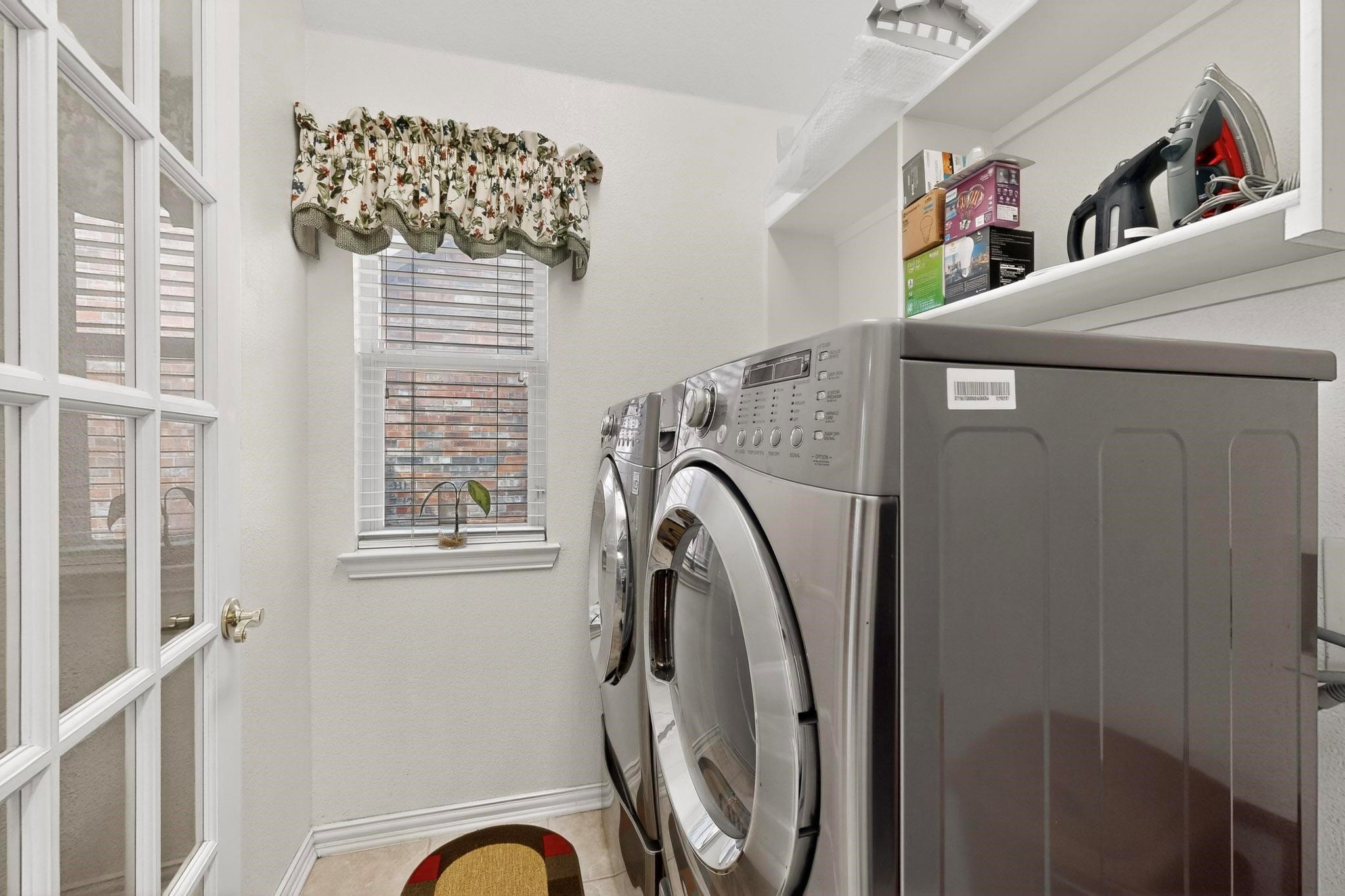 main property photo 28
