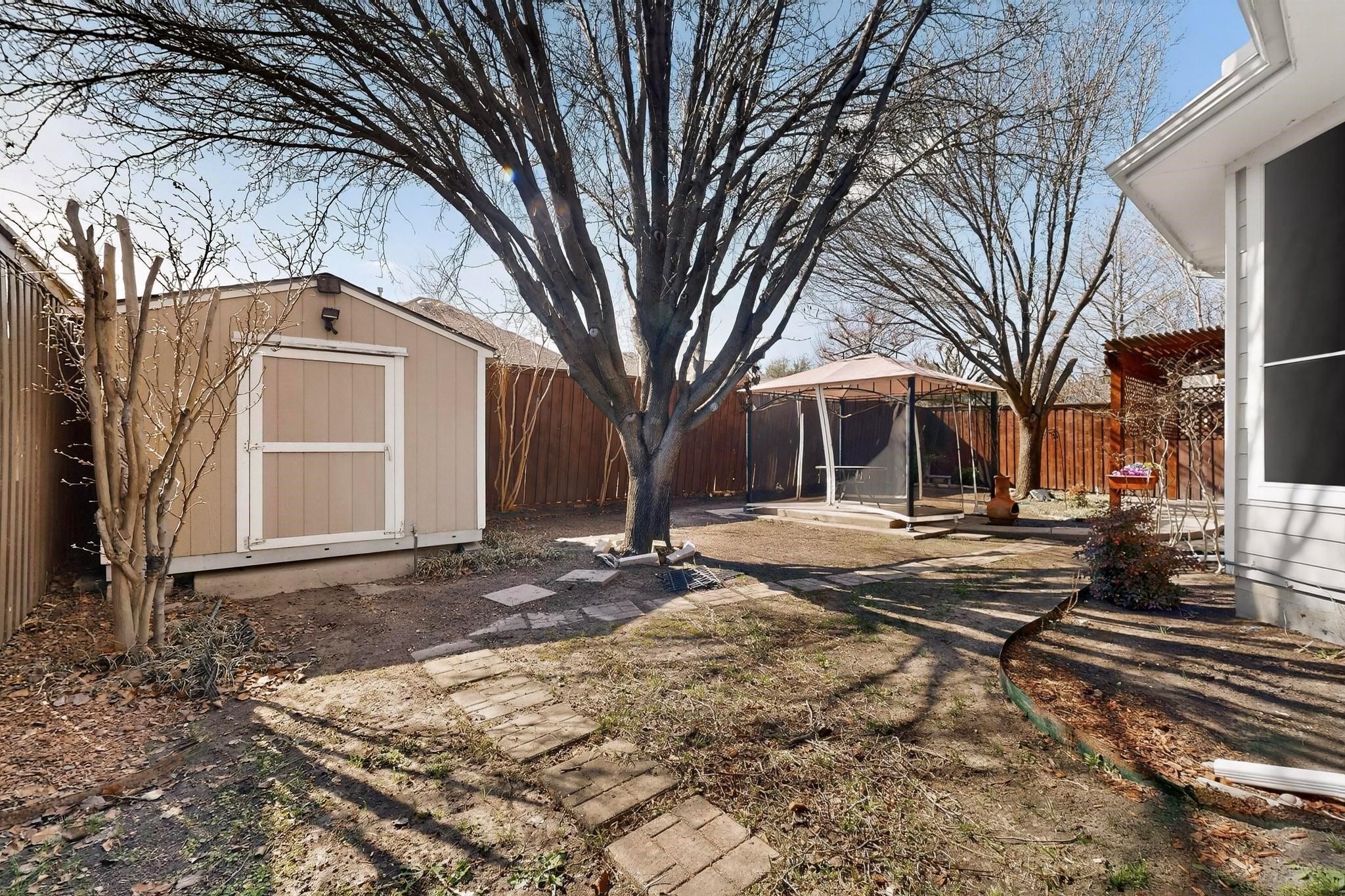 main property photo 32