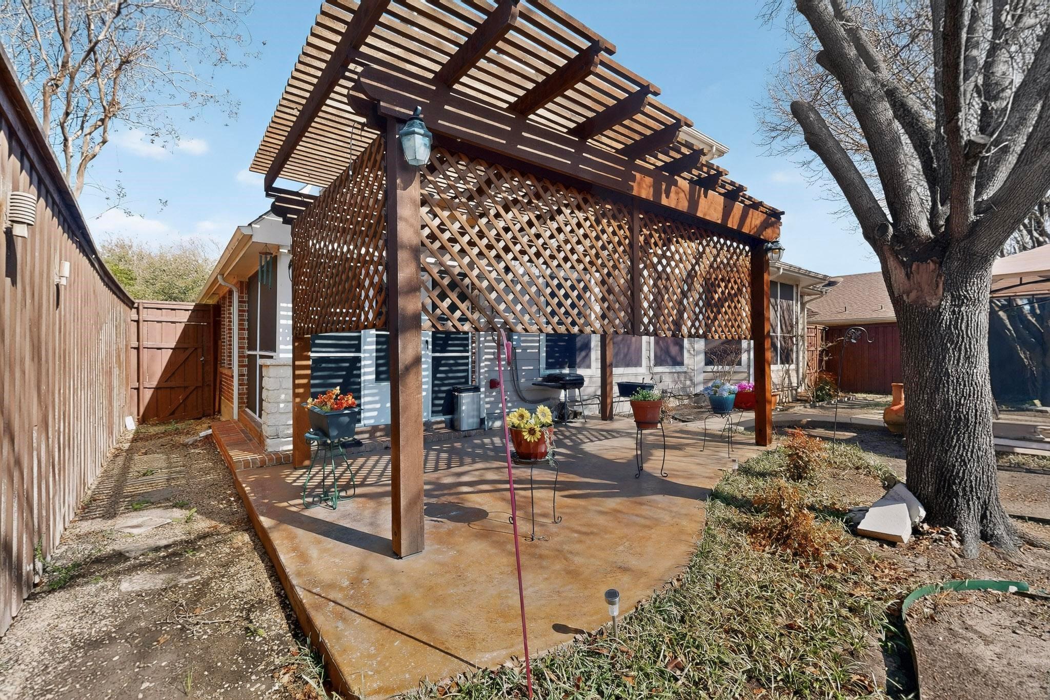 main property photo 35