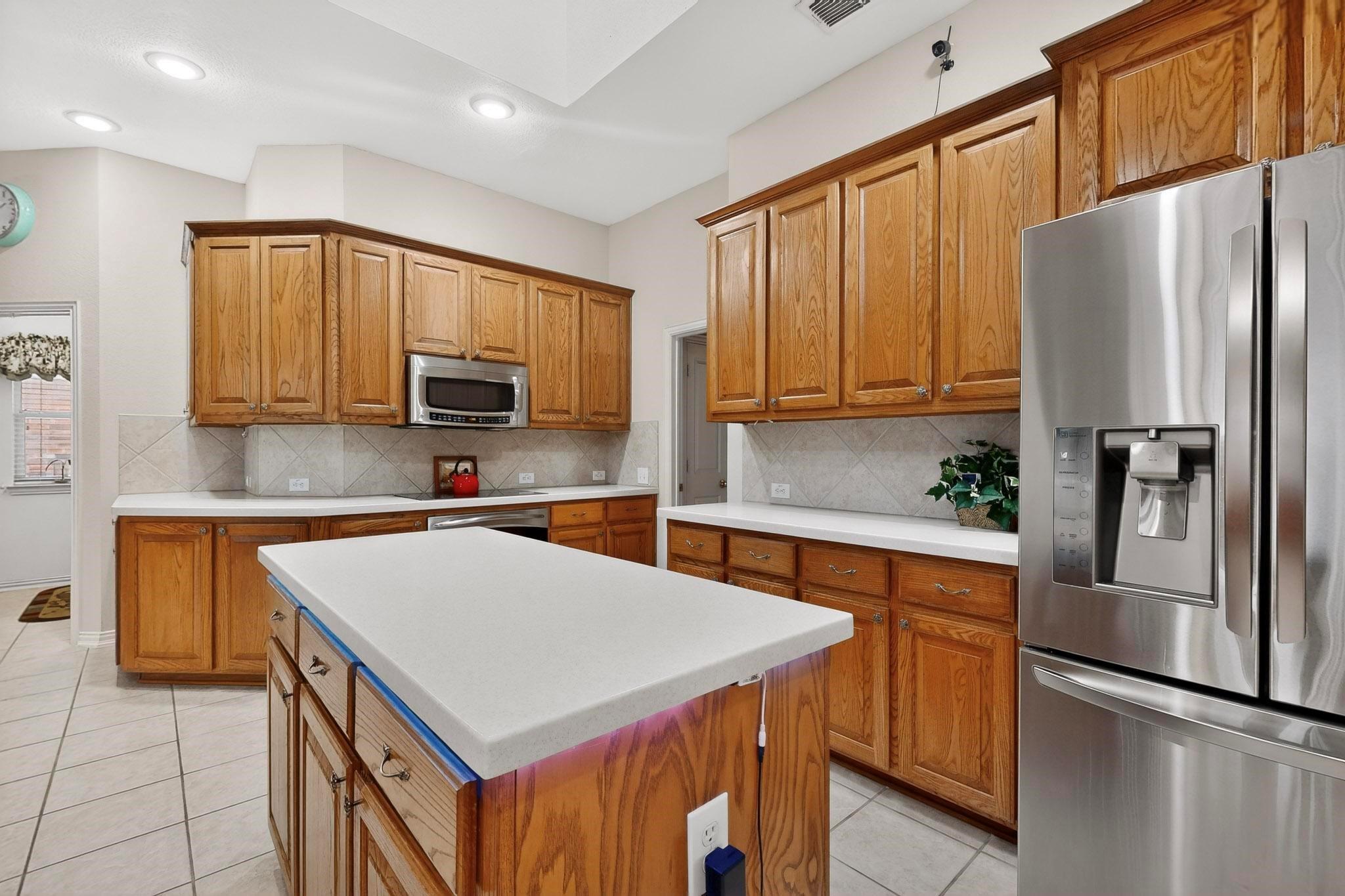 main property photo 9