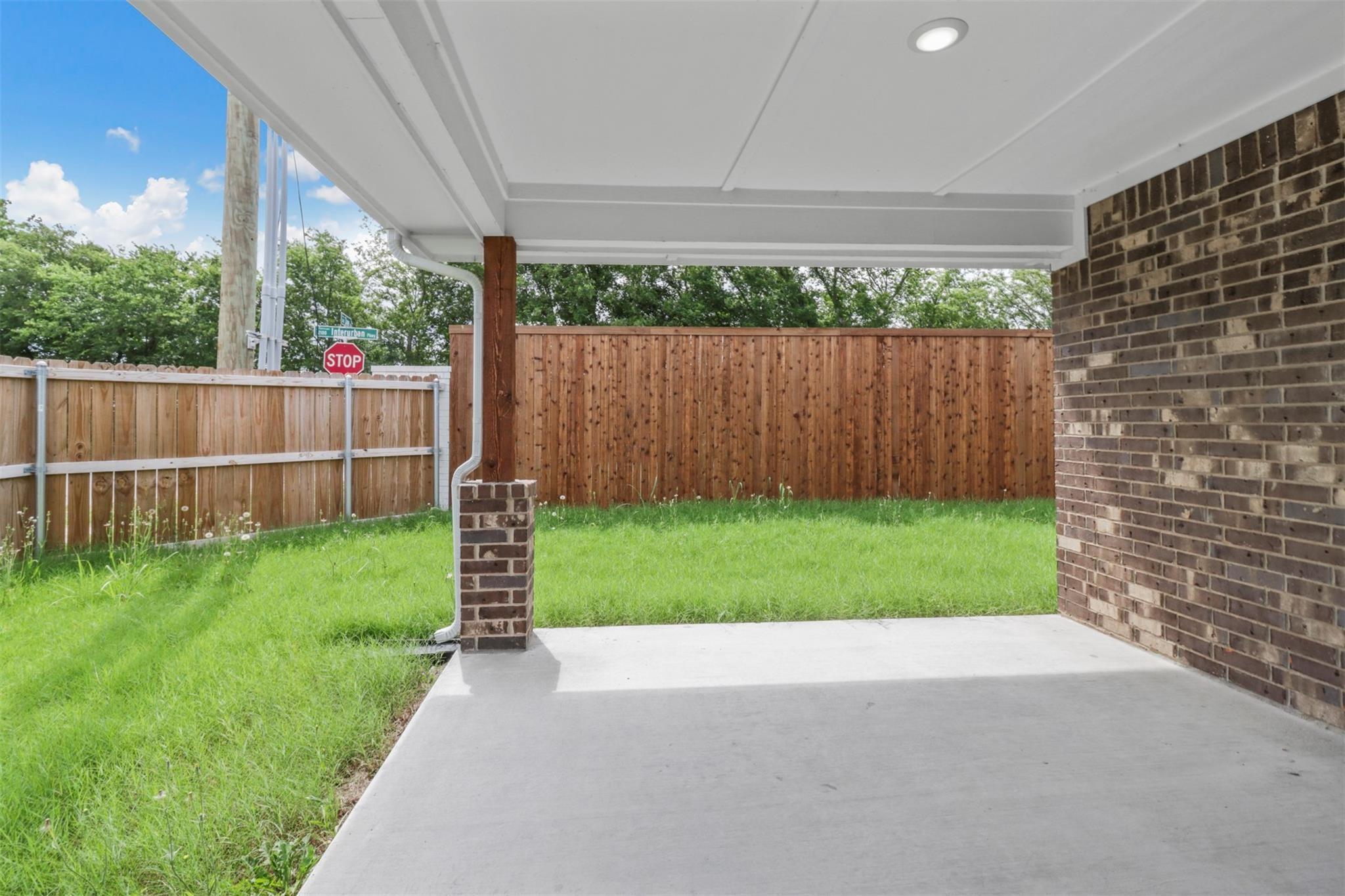 main property photo 13